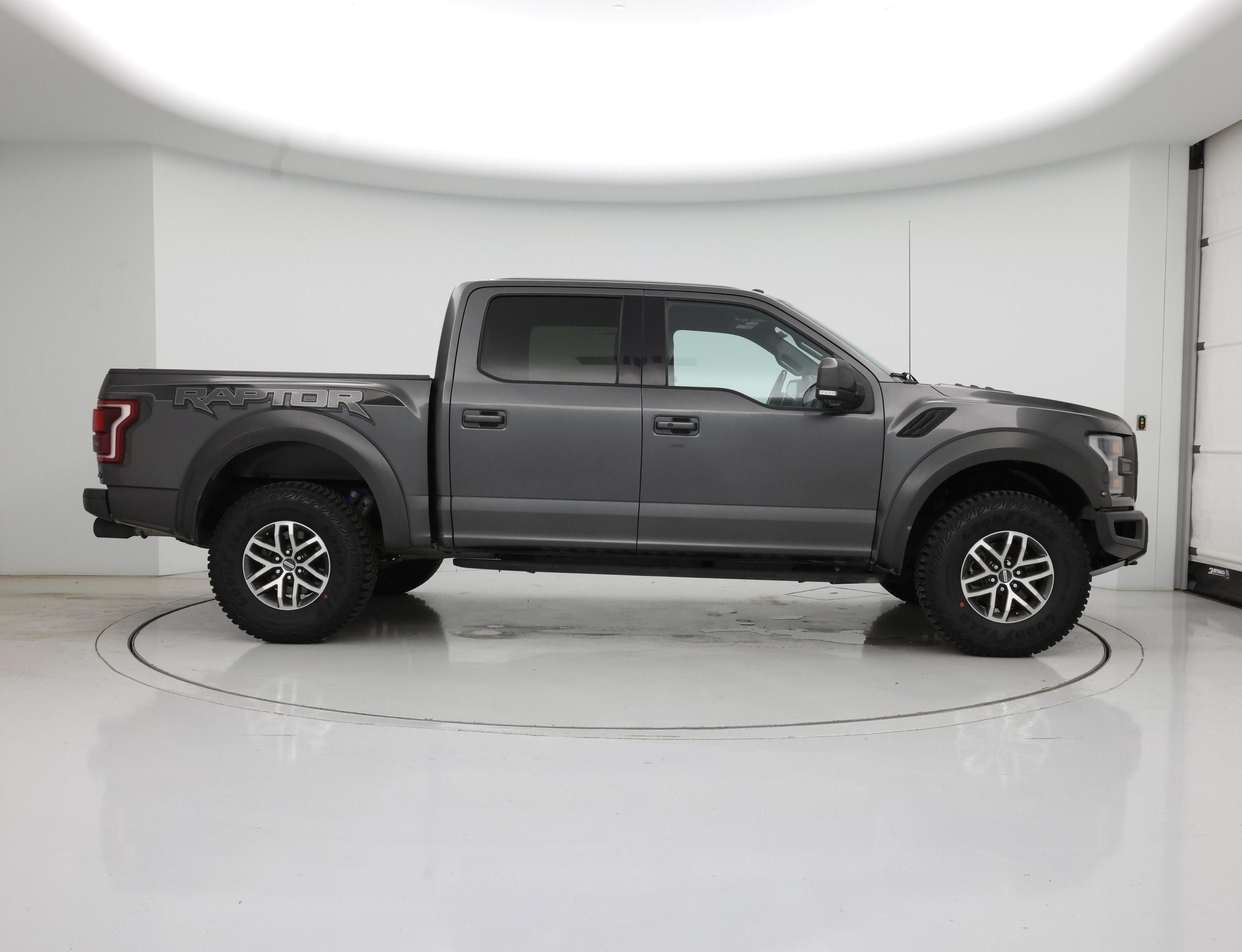 Thumbnail: 2017 Ford F-150 - 7
