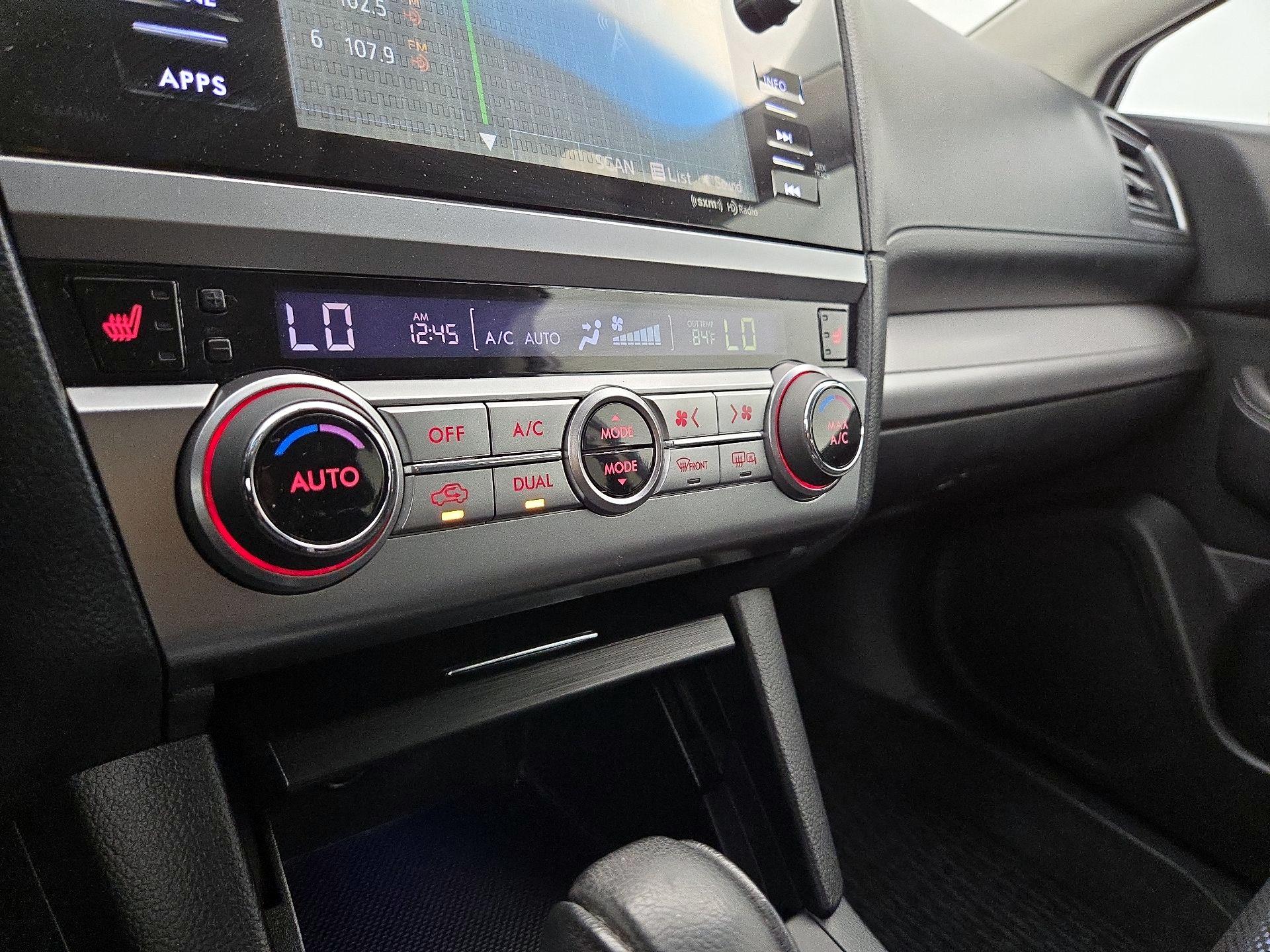 Thumbnail: 2015 Subaru Outback - 16