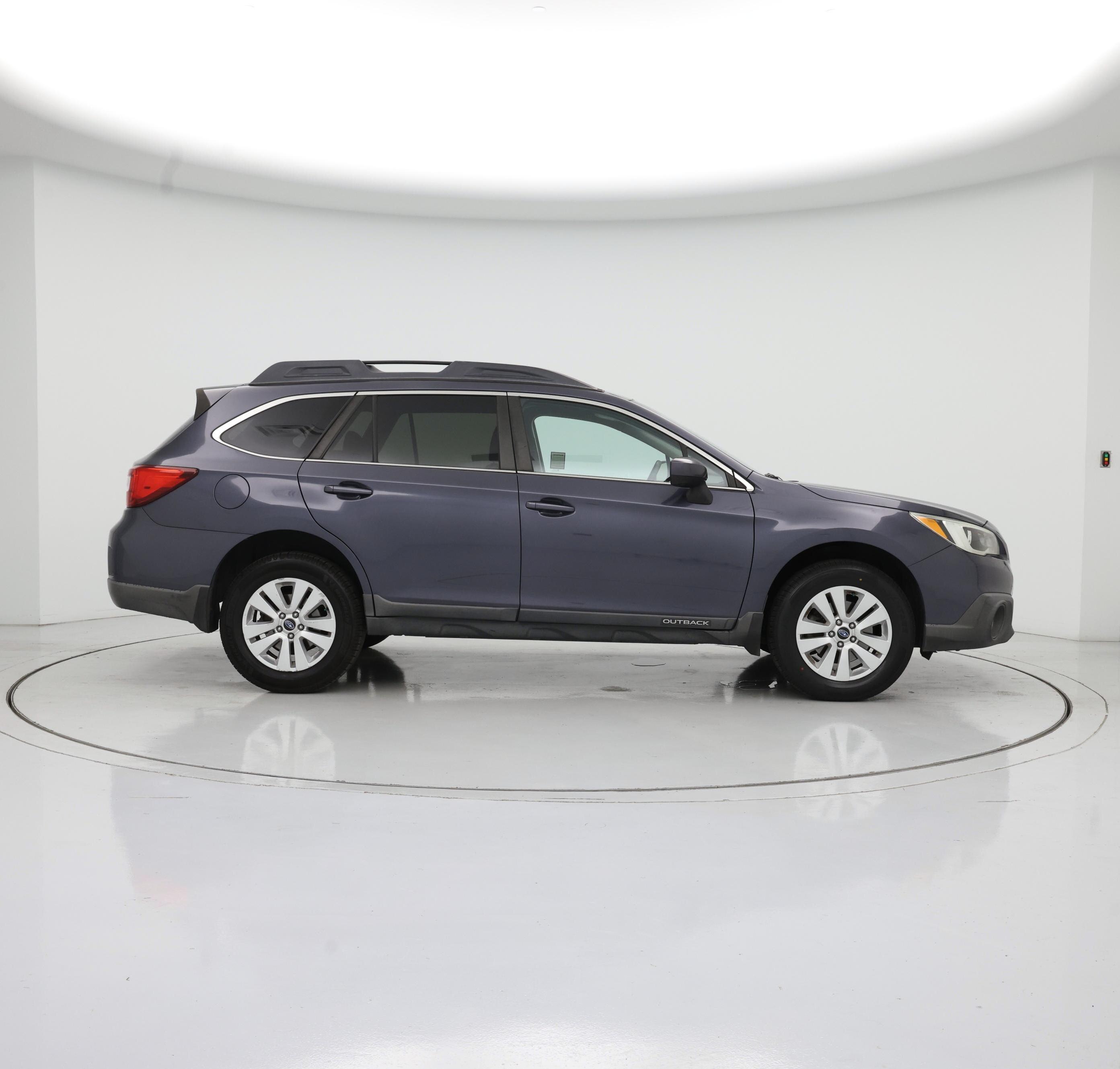 Thumbnail: 2015 Subaru Outback - 7