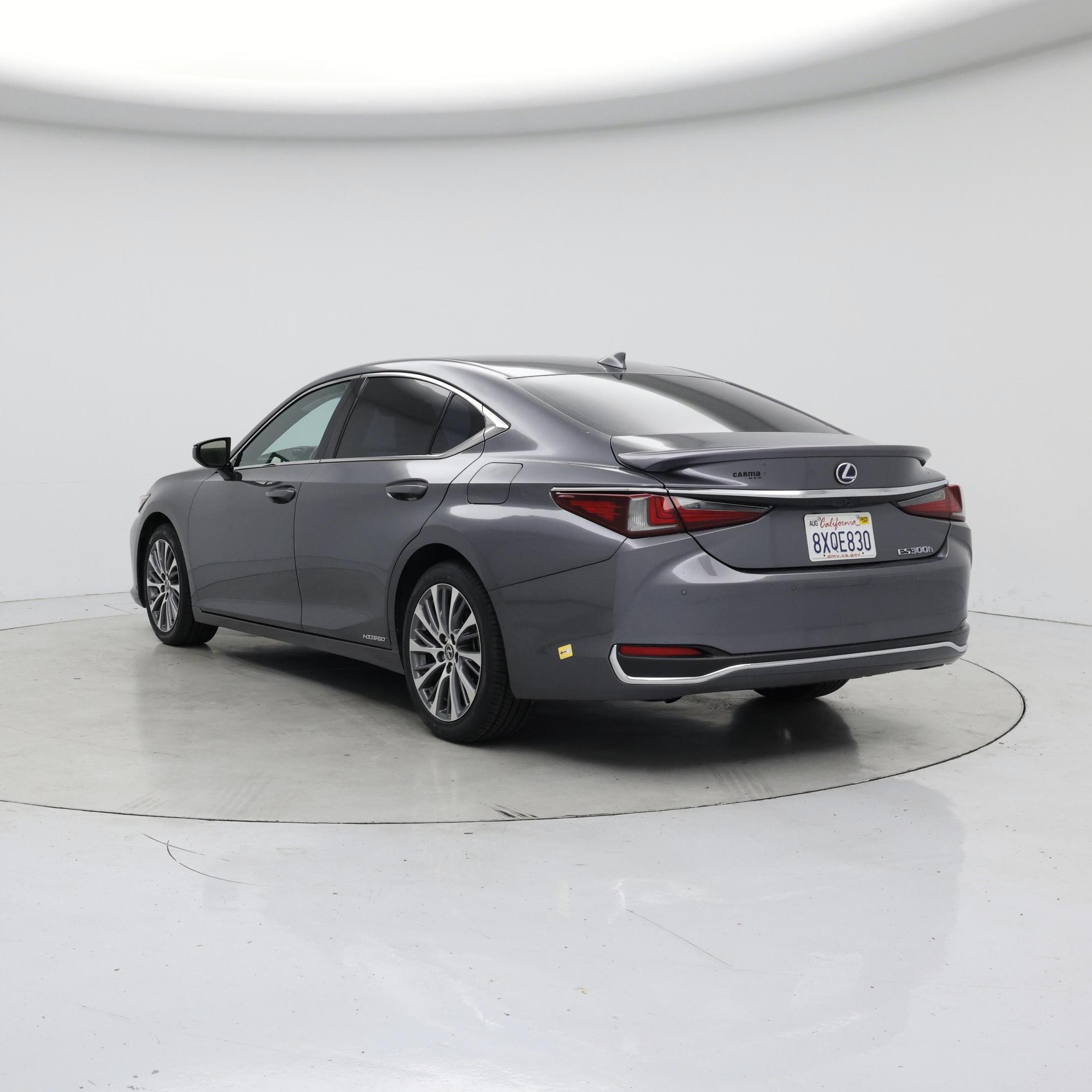 Thumbnail: 2021 Lexus ES - 2