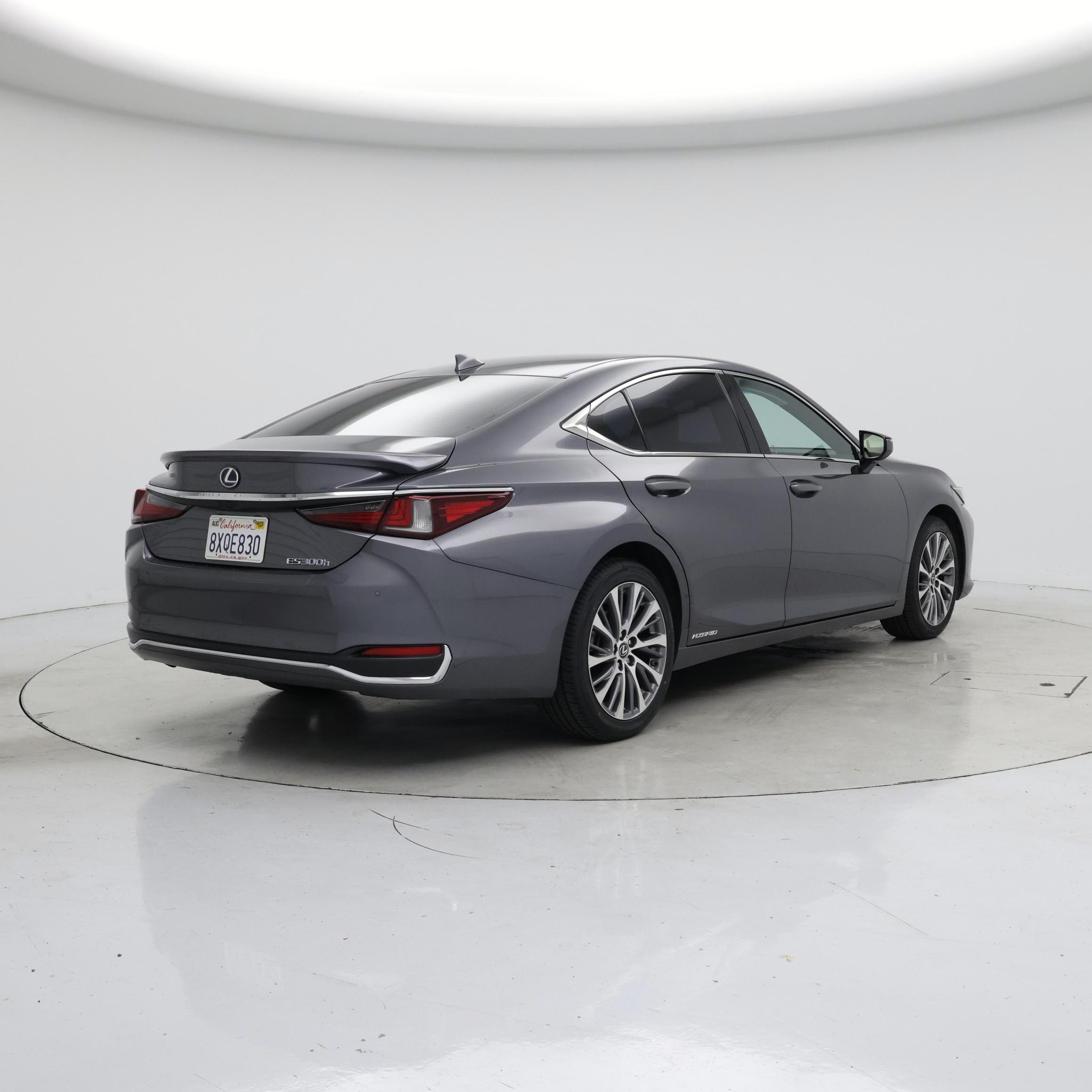 Thumbnail: 2021 Lexus ES - 8