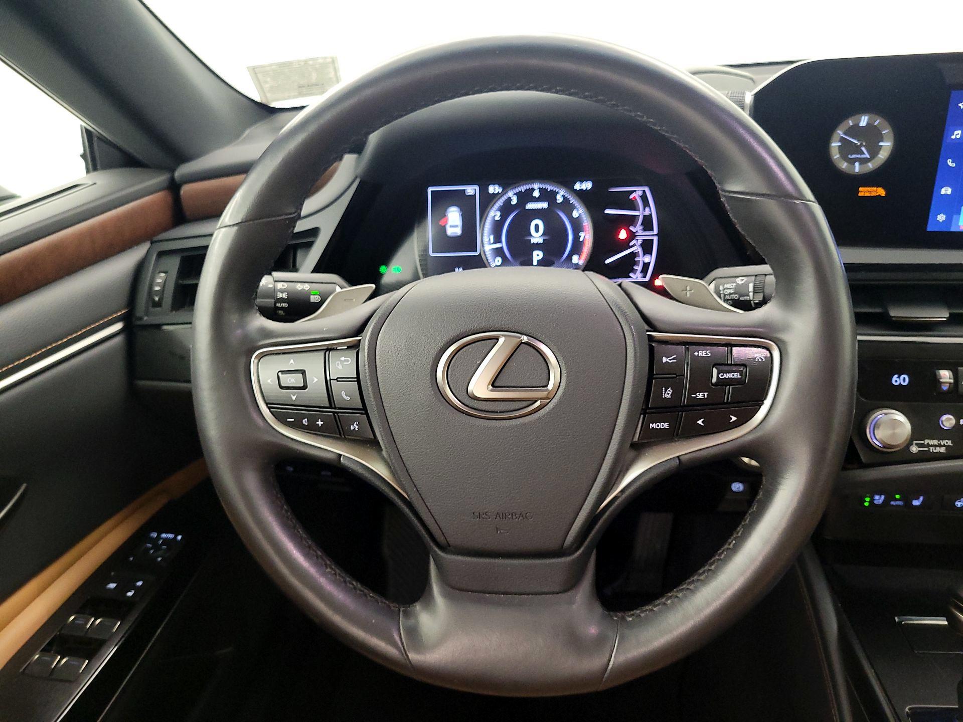 Thumbnail: 2023 Lexus ES - 10