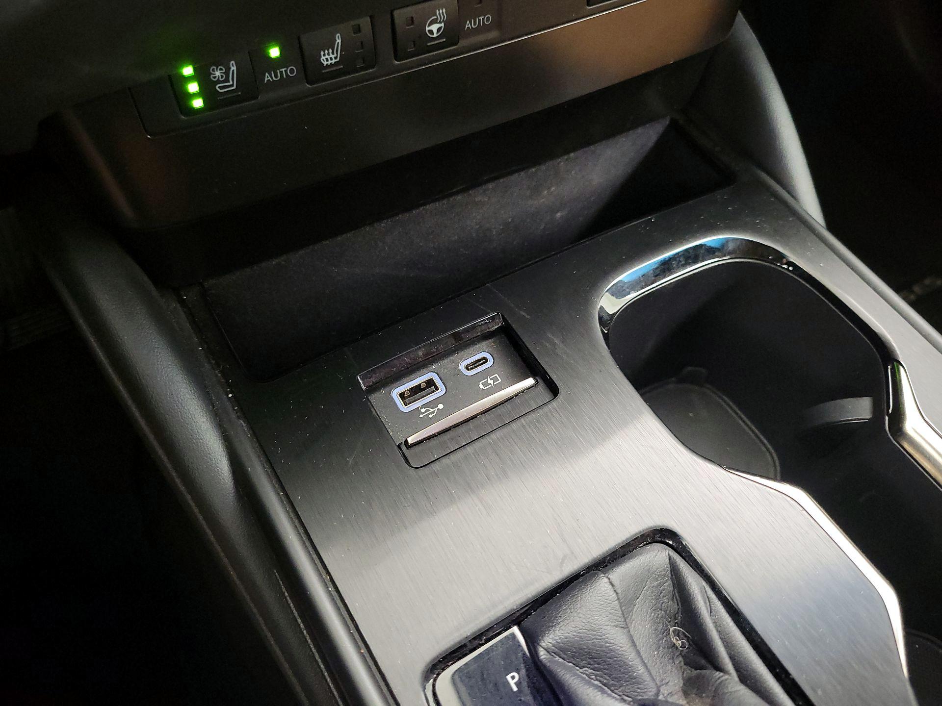 Thumbnail: 2023 Lexus ES - 18