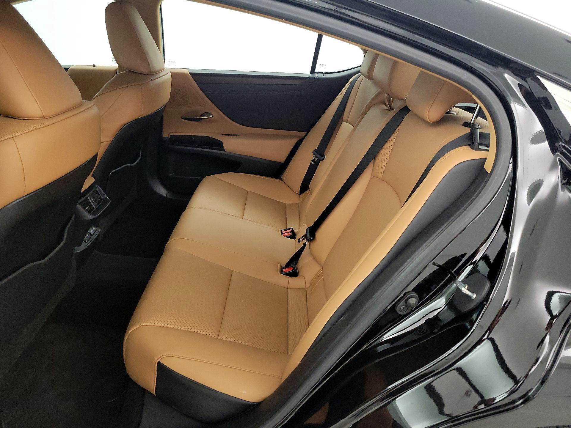 Thumbnail: 2023 Lexus ES - 20
