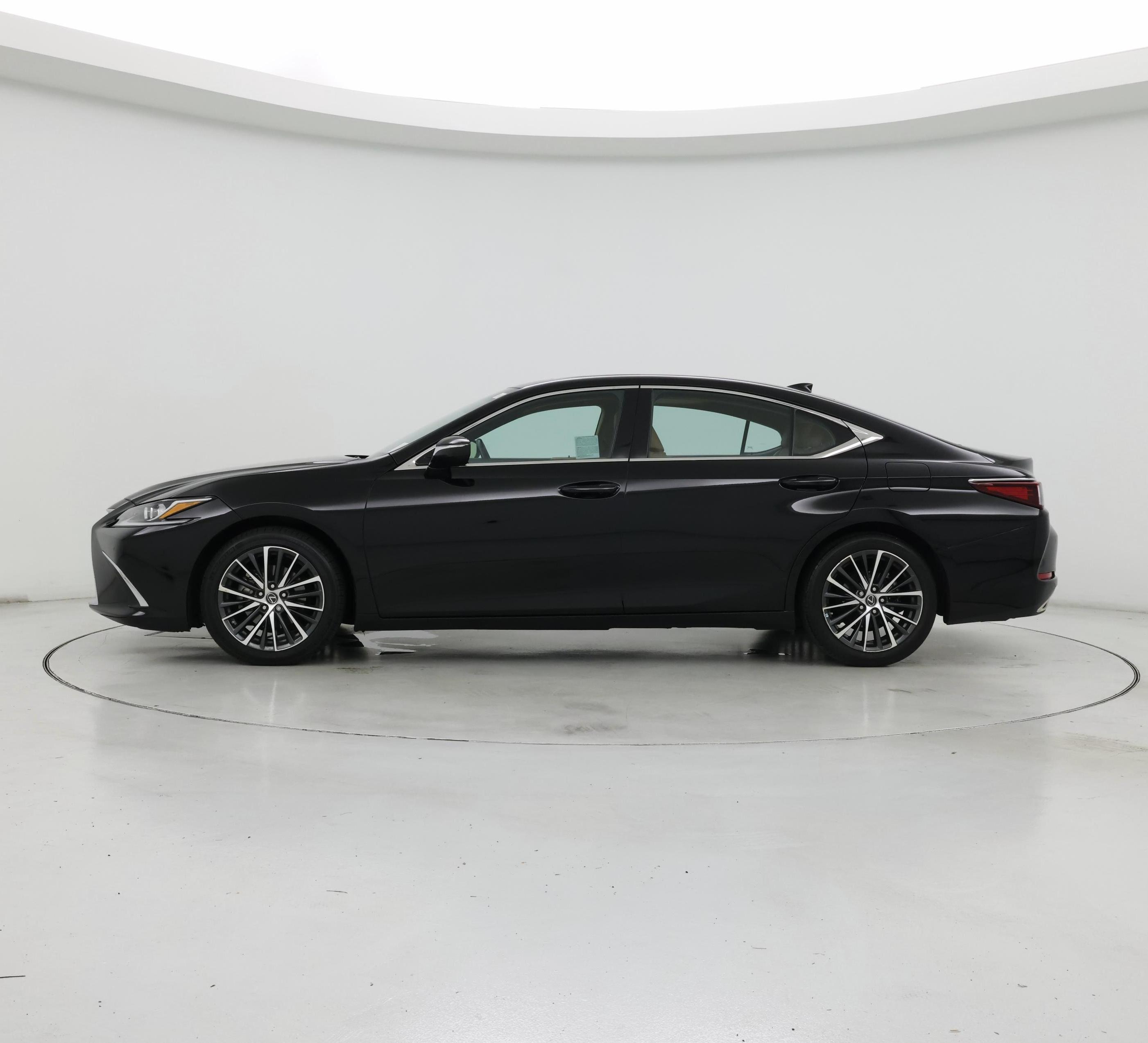Thumbnail: 2023 Lexus ES - 3