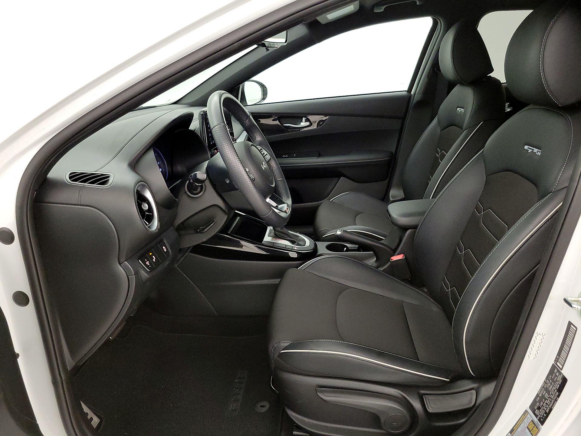 Thumbnail: 2023 Kia Forte - 11