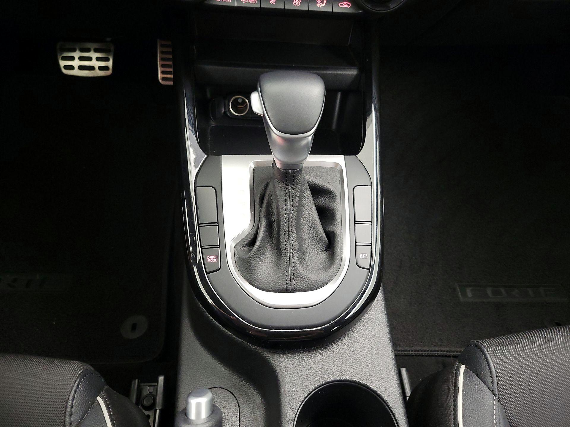 Thumbnail: 2023 Kia Forte - 18