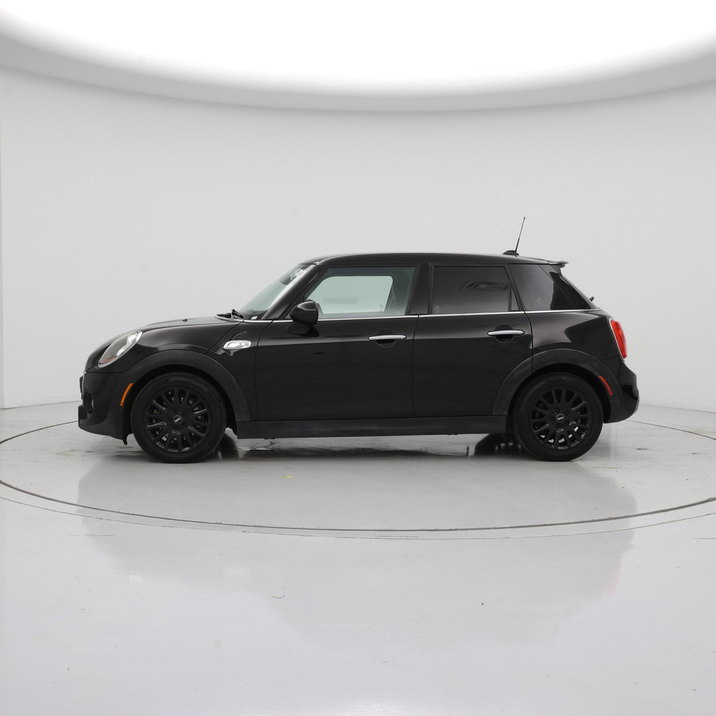 Thumbnail: 2018 MINI Cooper Hardtop - 3