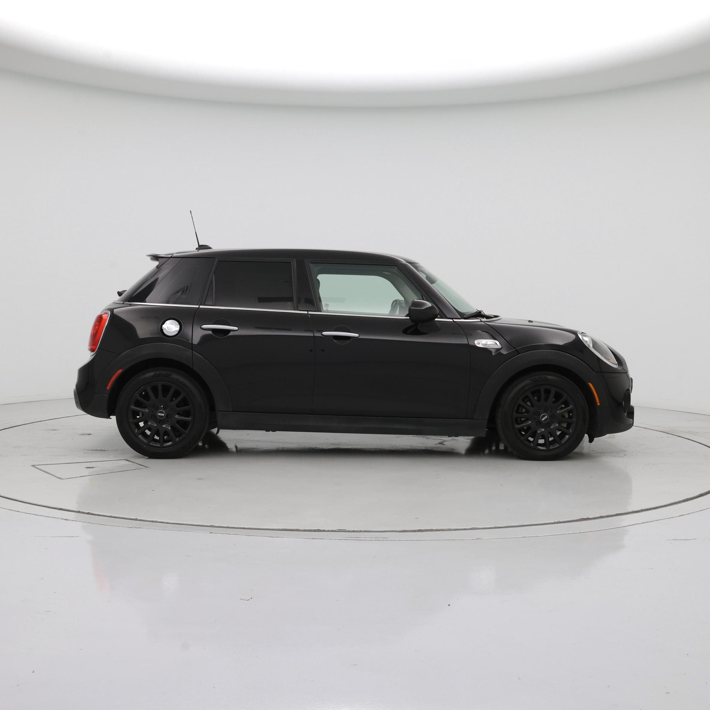 Thumbnail: 2018 MINI Cooper Hardtop - 7