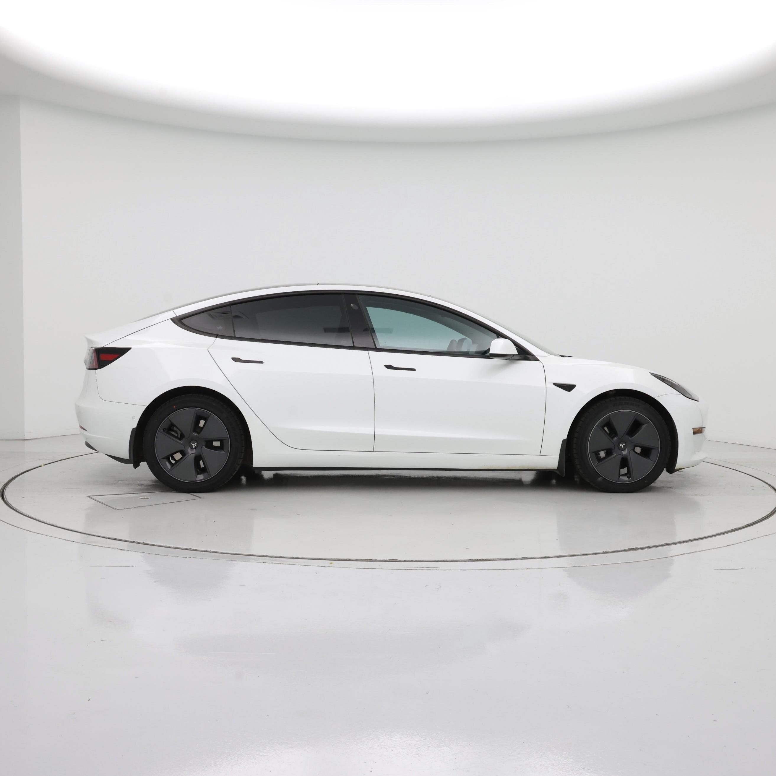 Thumbnail: 2021 Tesla Model 3 - 7