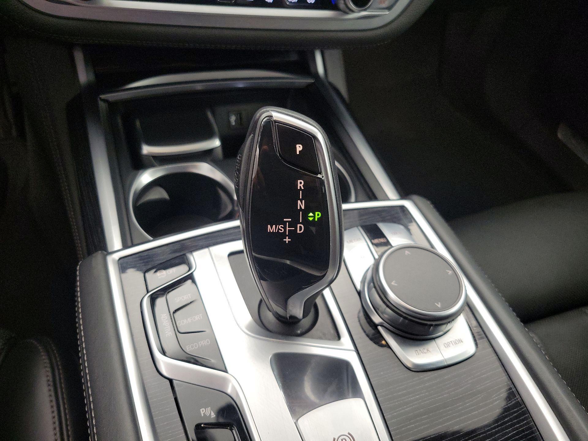 Thumbnail: 2019 BMW 7 Series - 18