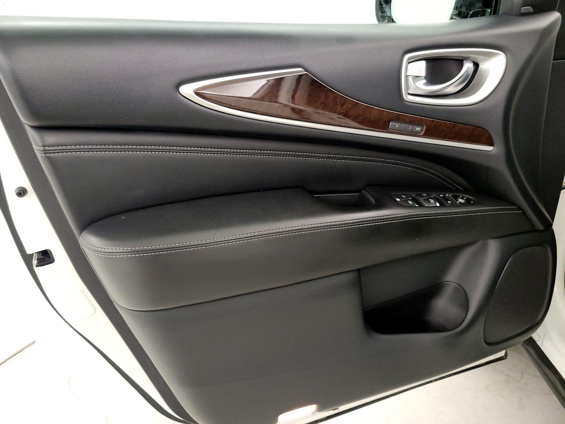 Thumbnail: 2019 INFINITI QX60 - 12