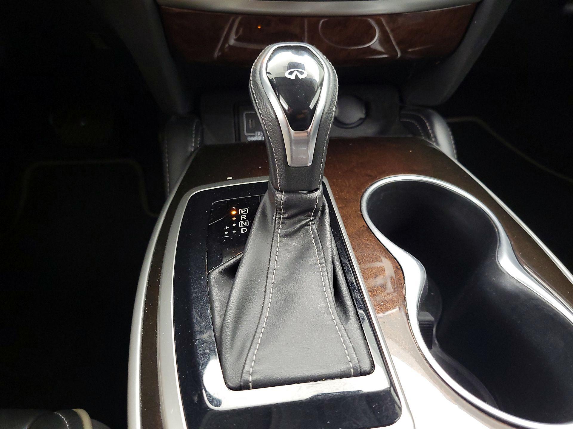 Thumbnail: 2019 INFINITI QX60 - 18