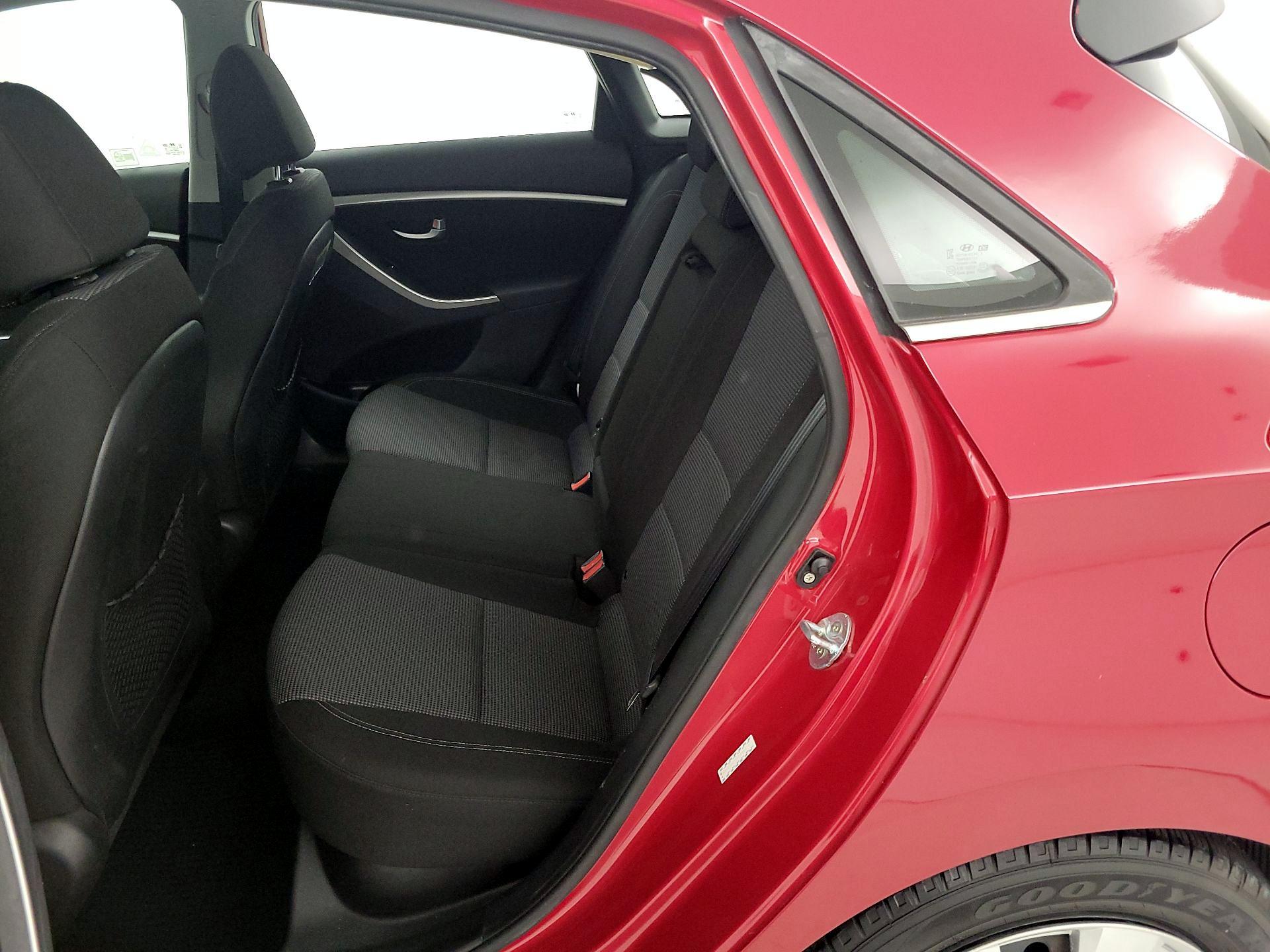 Thumbnail: 2016 Hyundai Elantra - 18