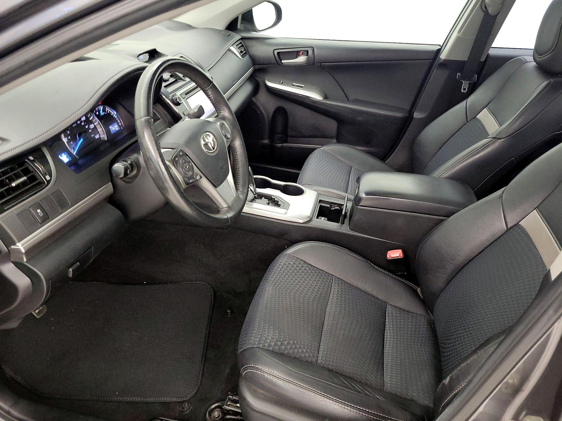 Thumbnail: 2014 Toyota Camry - 11