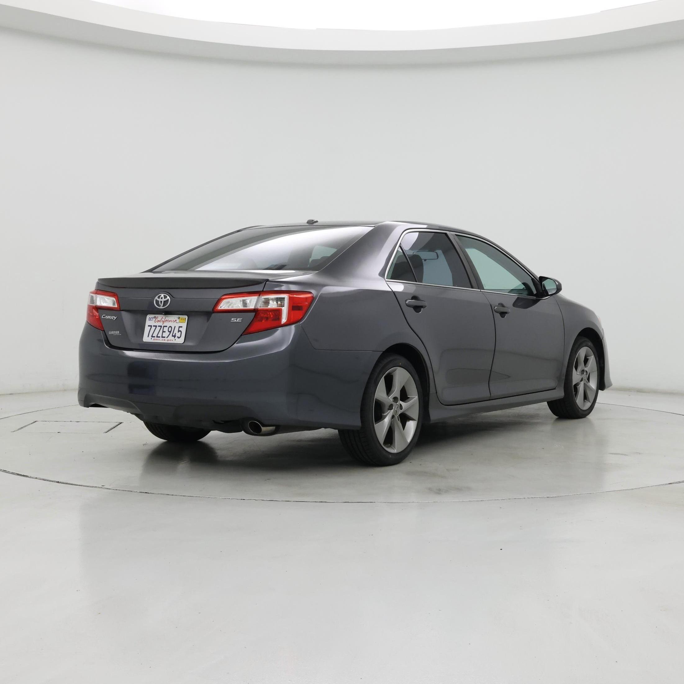 Thumbnail: 2014 Toyota Camry - 8