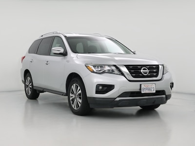 Silver 2018 Nissan Pathfinder SV
