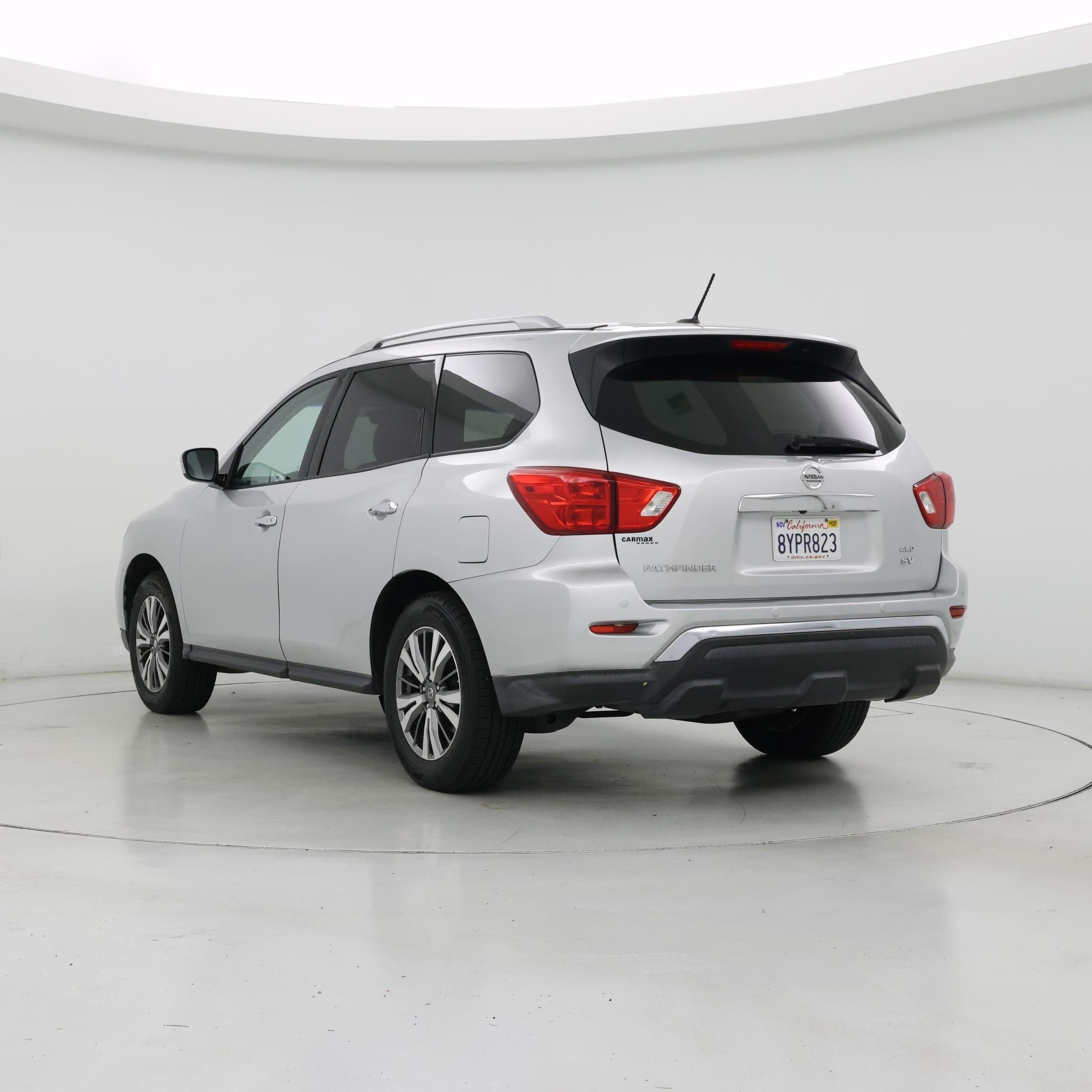 Thumbnail: 2018 Nissan Pathfinder - 2