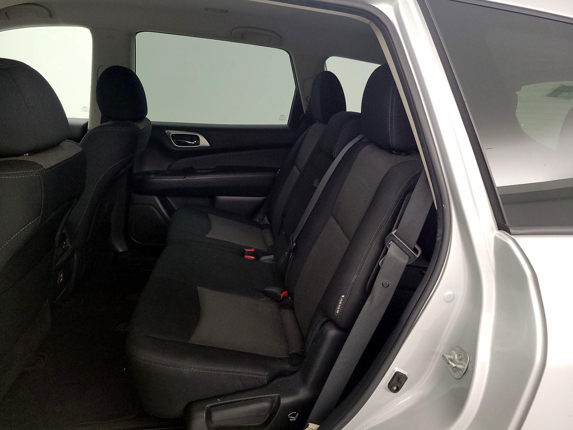 Thumbnail: 2018 Nissan Pathfinder - 19