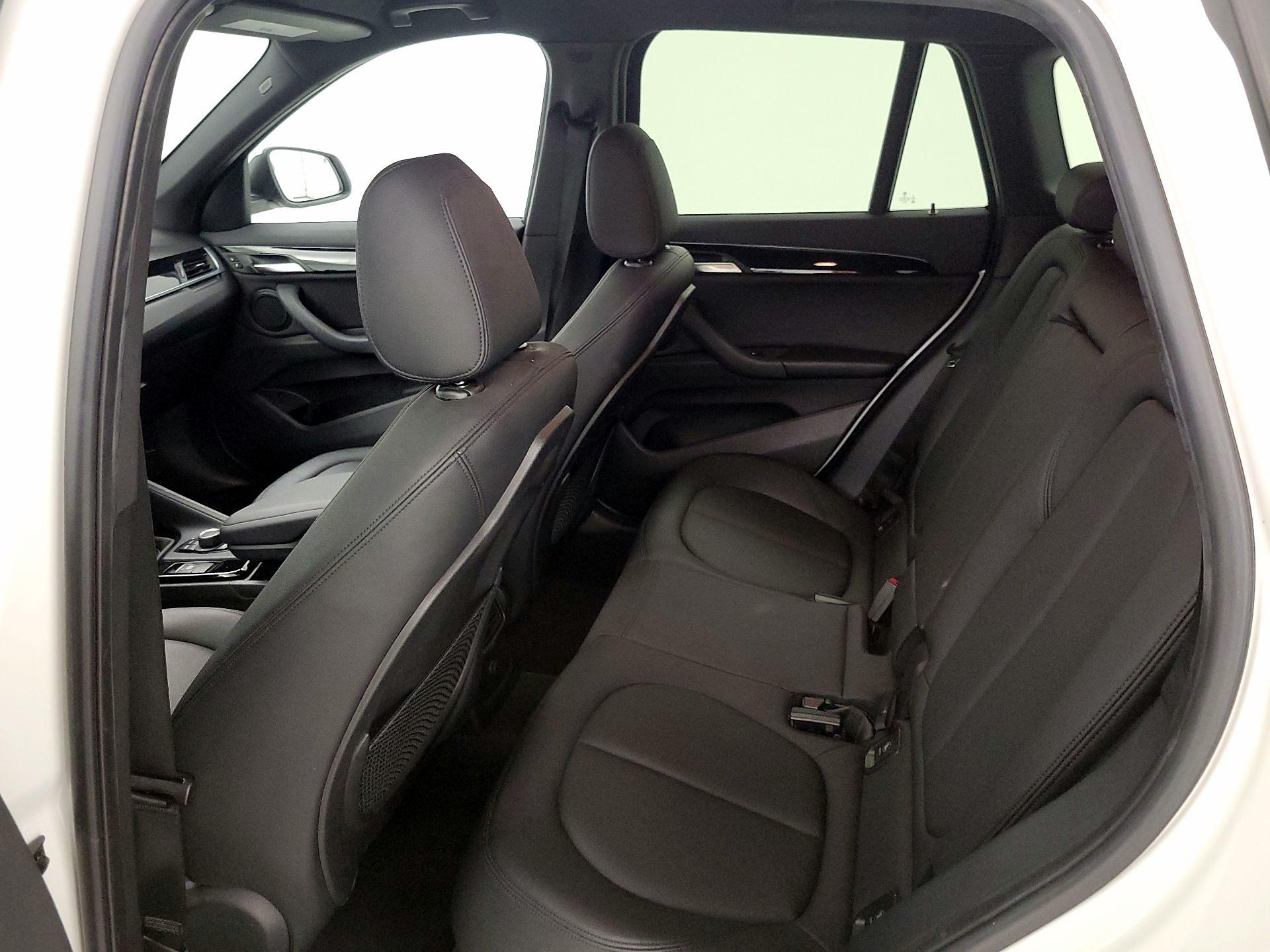 Thumbnail: 2016 BMW X1 - 18