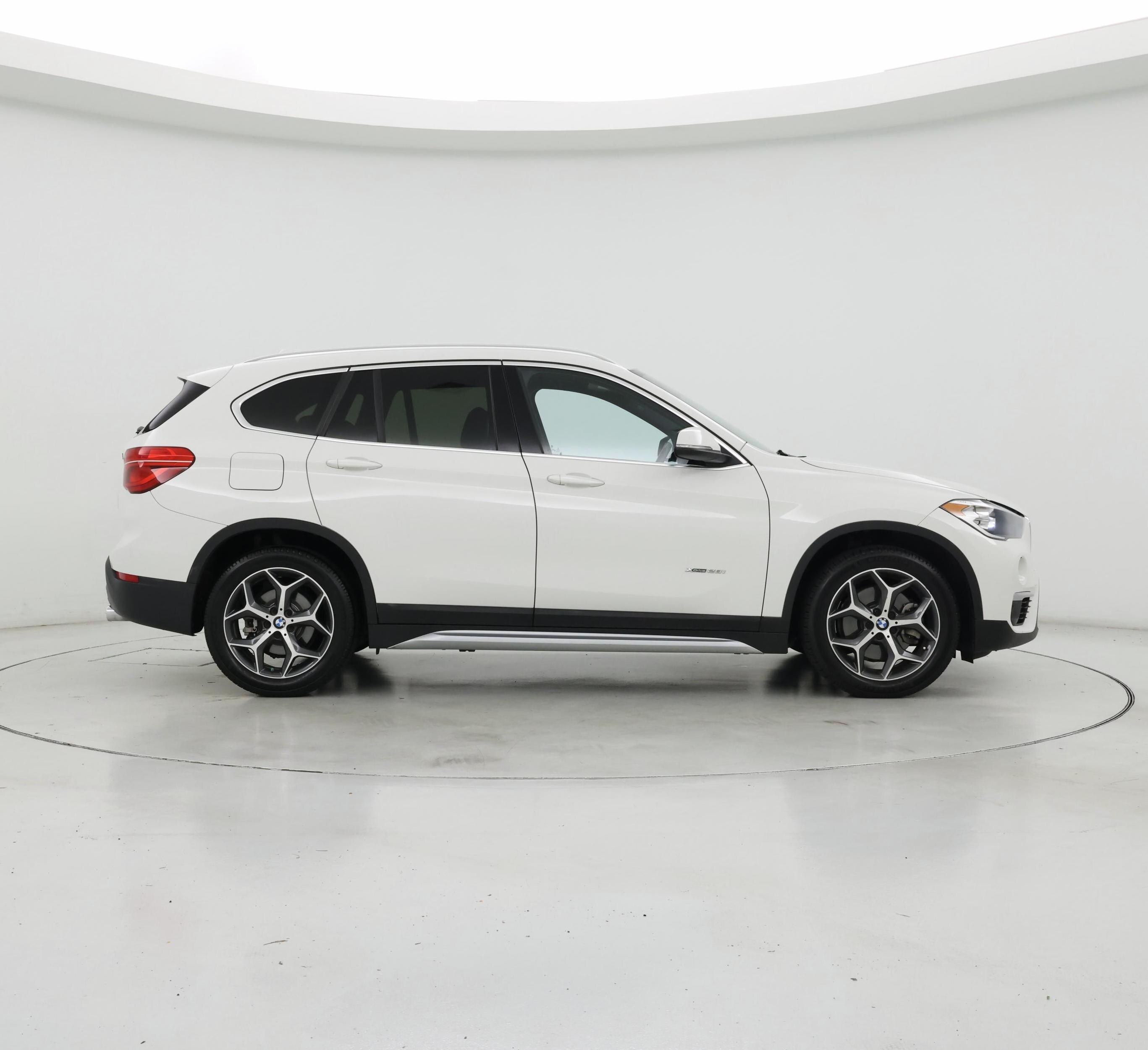 Thumbnail: 2016 BMW X1 - 7