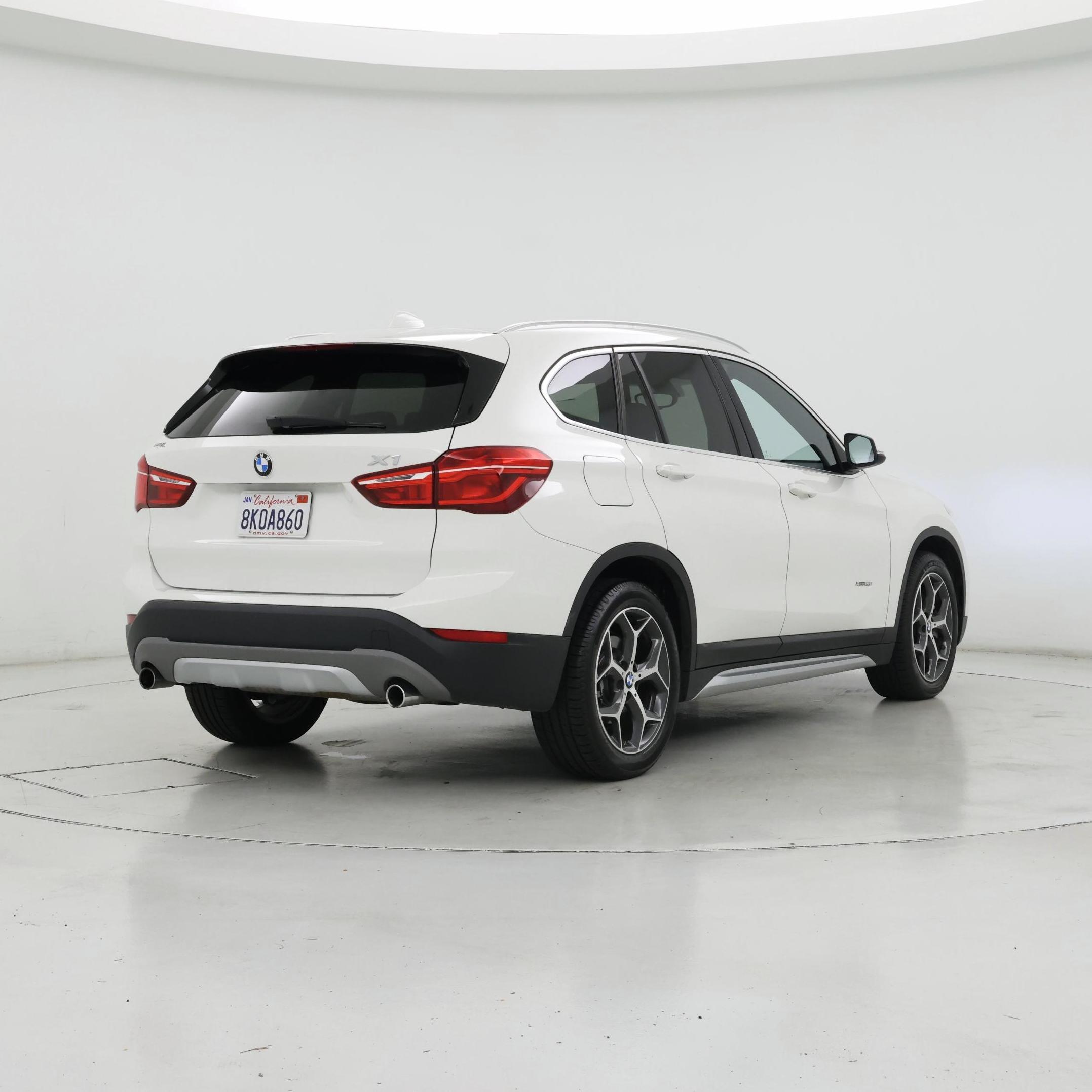 Thumbnail: 2016 BMW X1 - 8