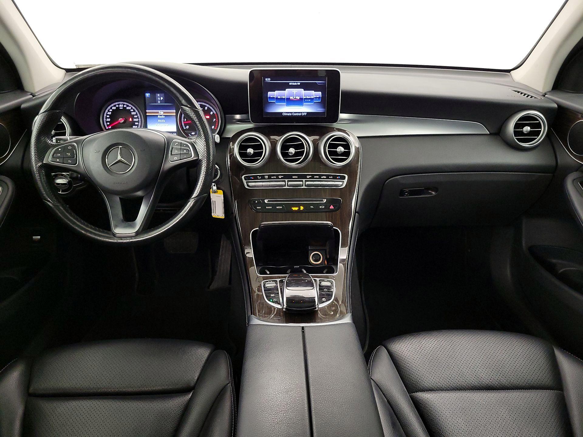 Thumbnail: 2016 Mercedes-Benz GLC - 9
