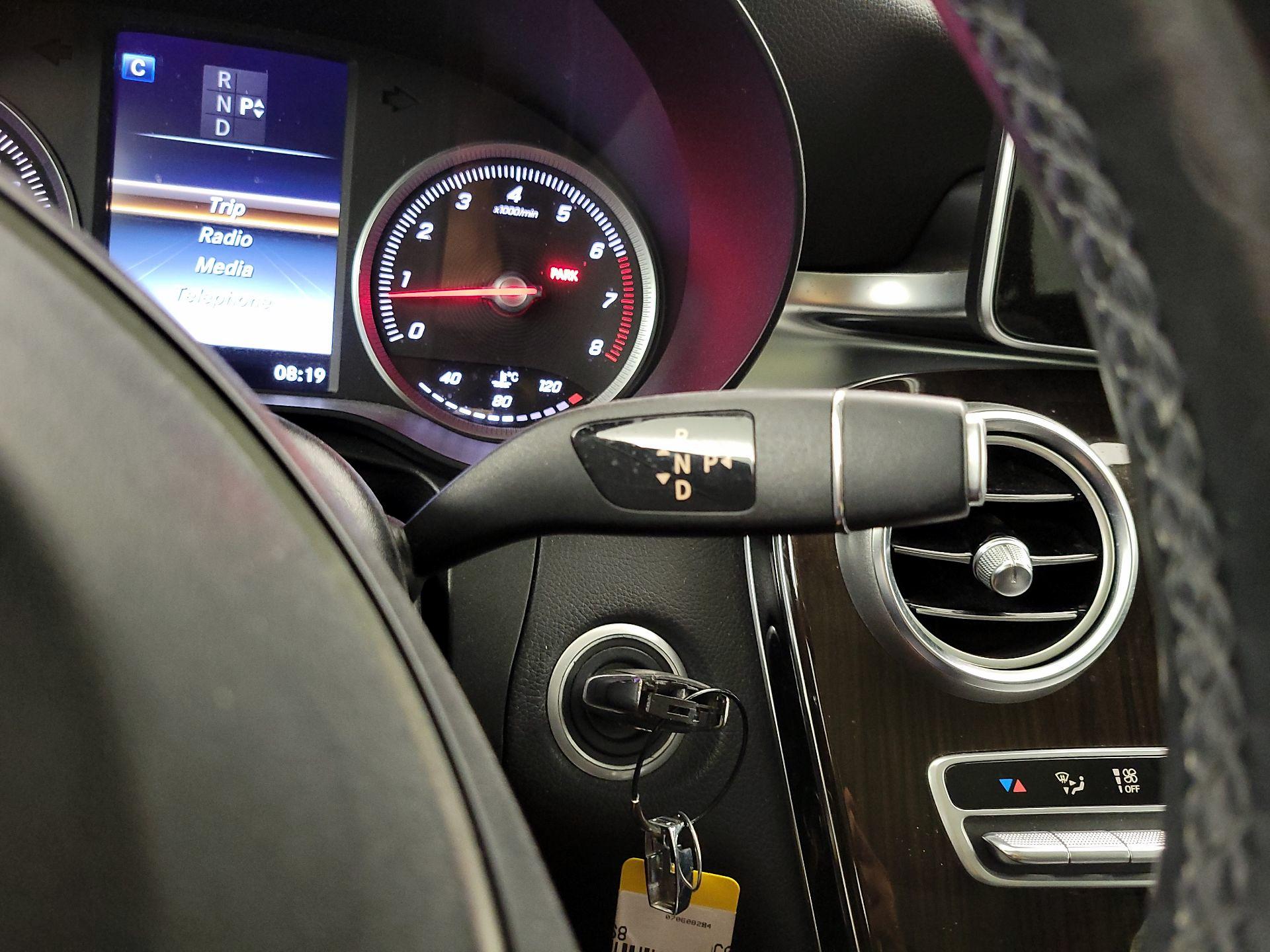 Thumbnail: 2016 Mercedes-Benz GLC - 17