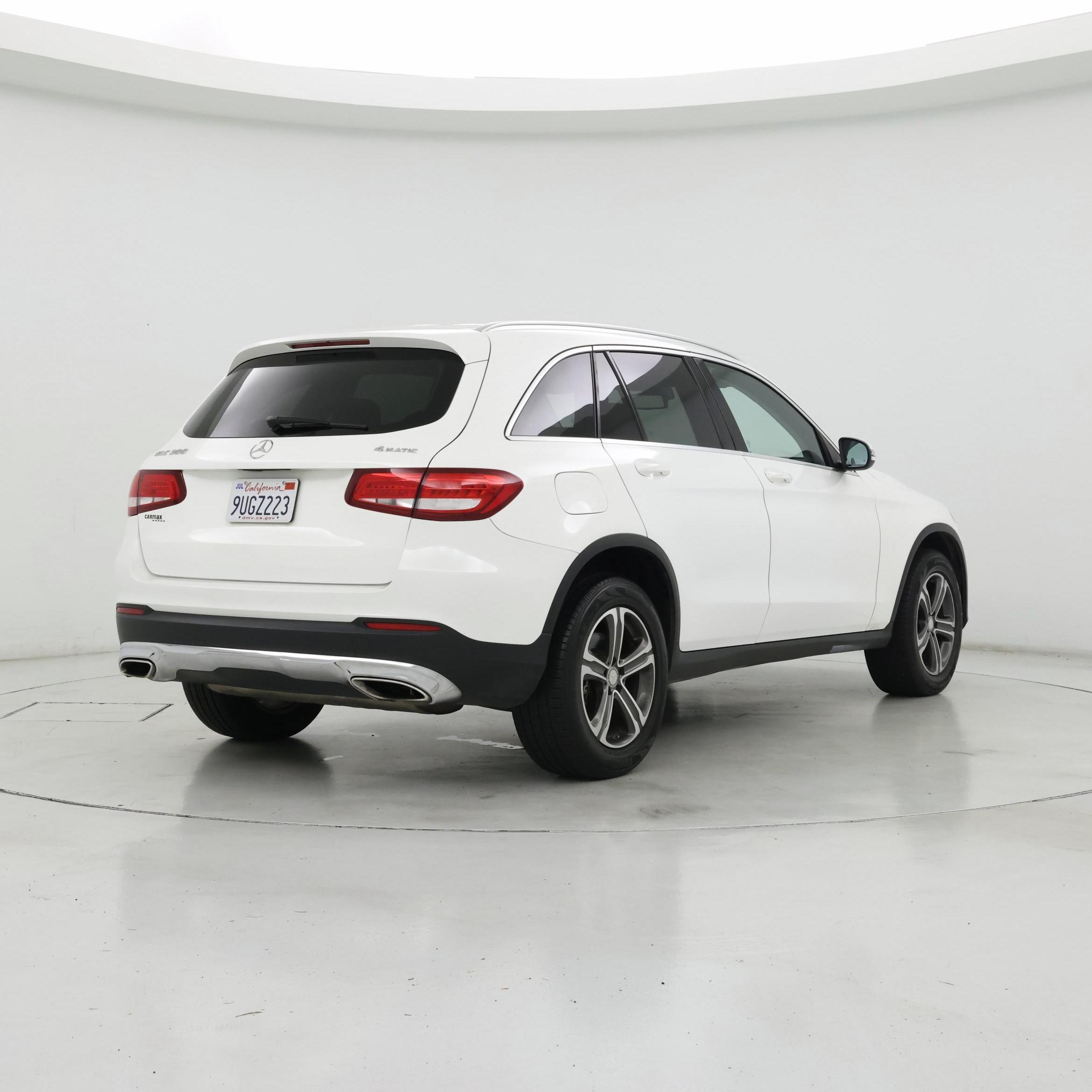 Thumbnail: 2016 Mercedes-Benz GLC - 8