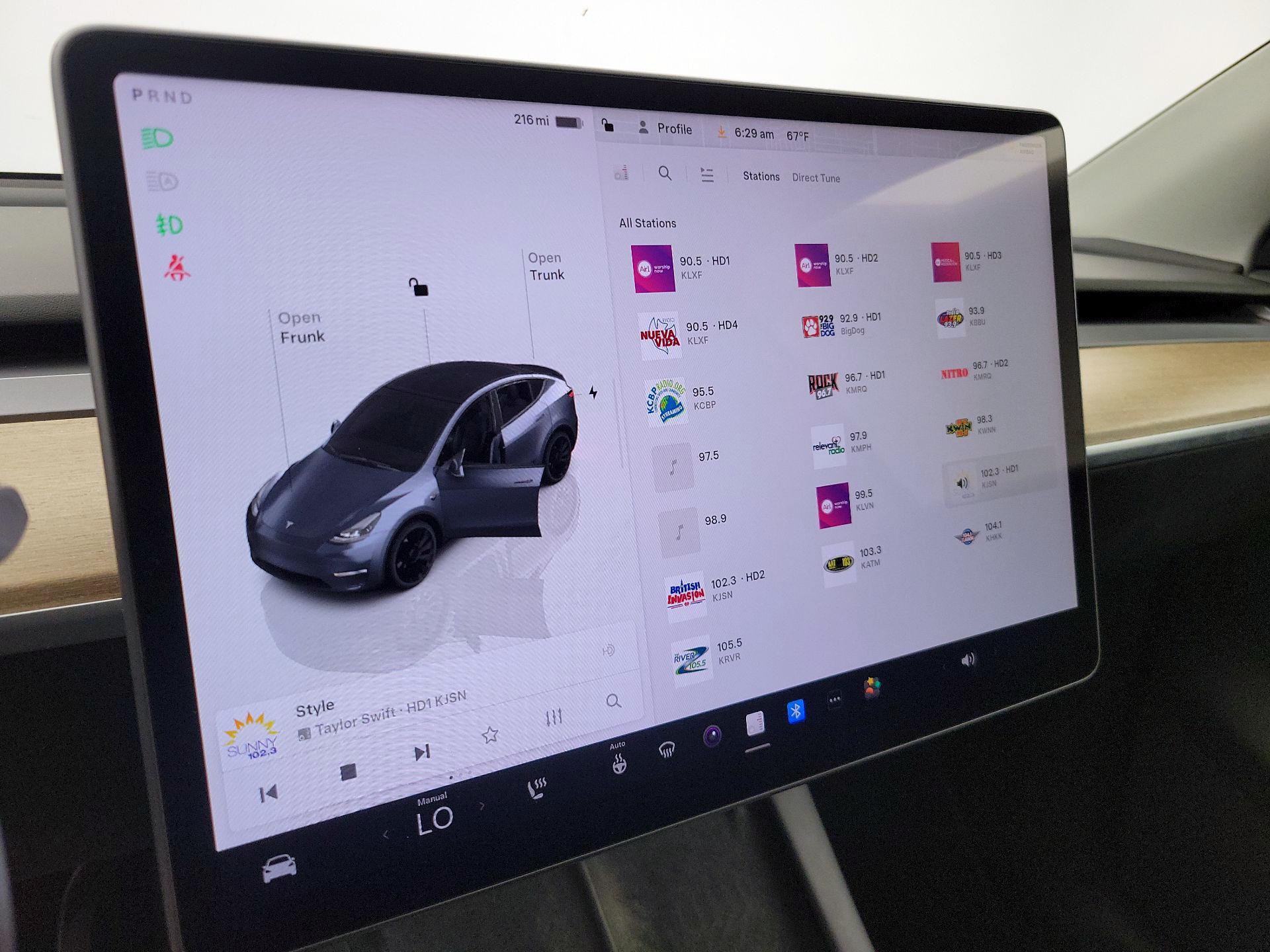 Thumbnail: 2022 Tesla Model Y - 15