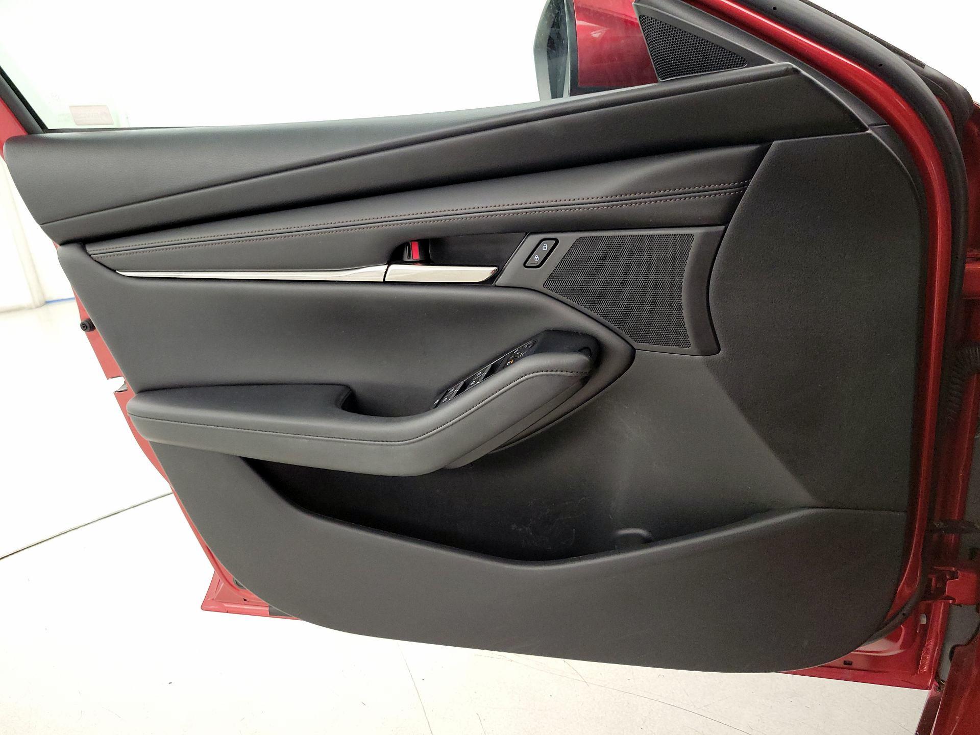 Thumbnail: 2019 Mazda Mazda3 - 12
