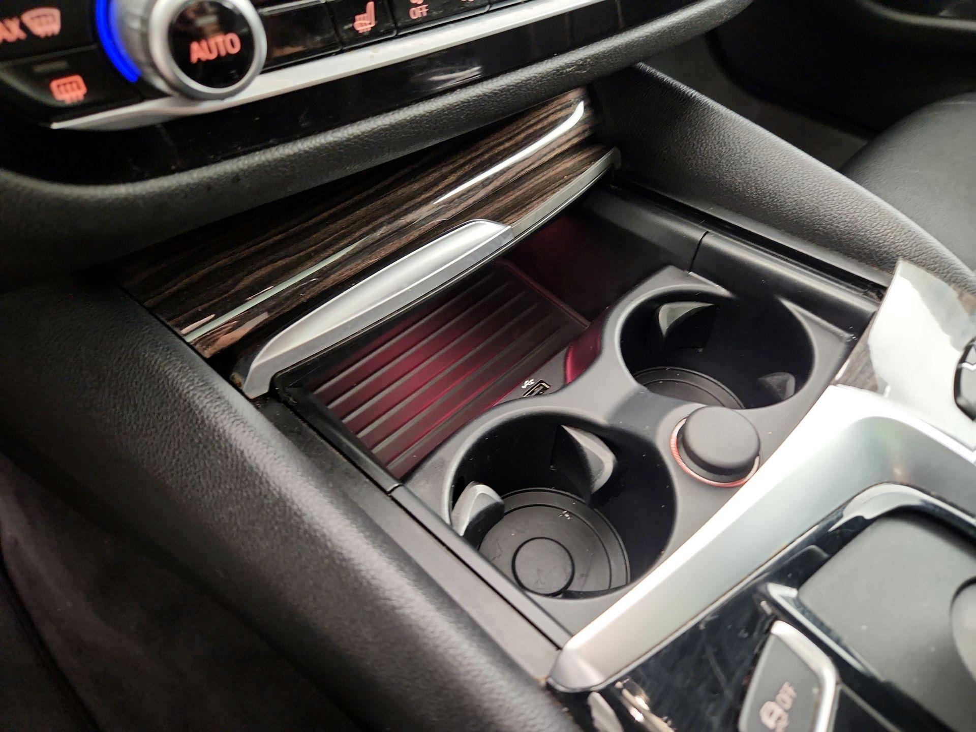 Thumbnail: 2019 BMW 5 Series - 17