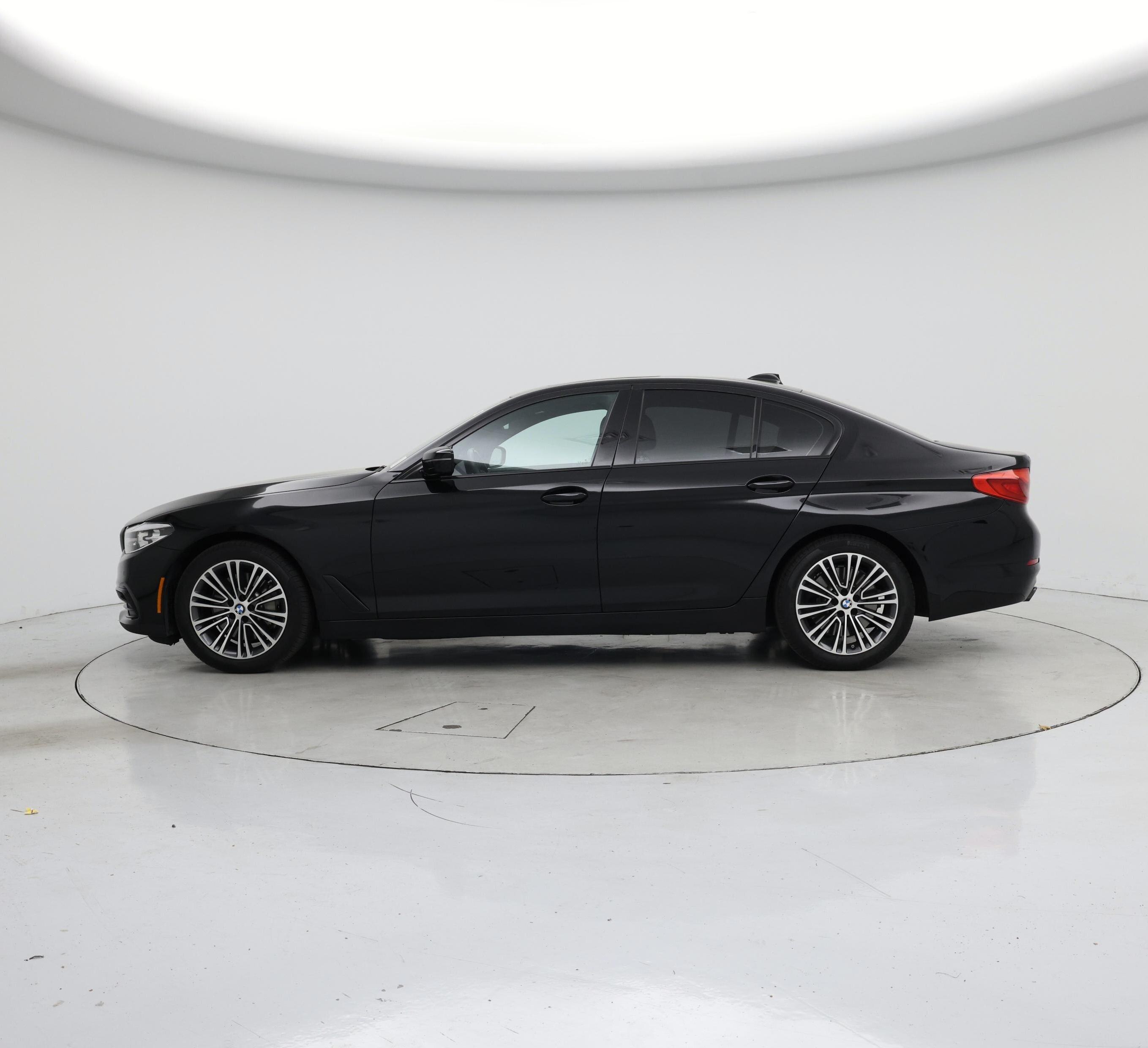 Thumbnail: 2019 BMW 5 Series - 3