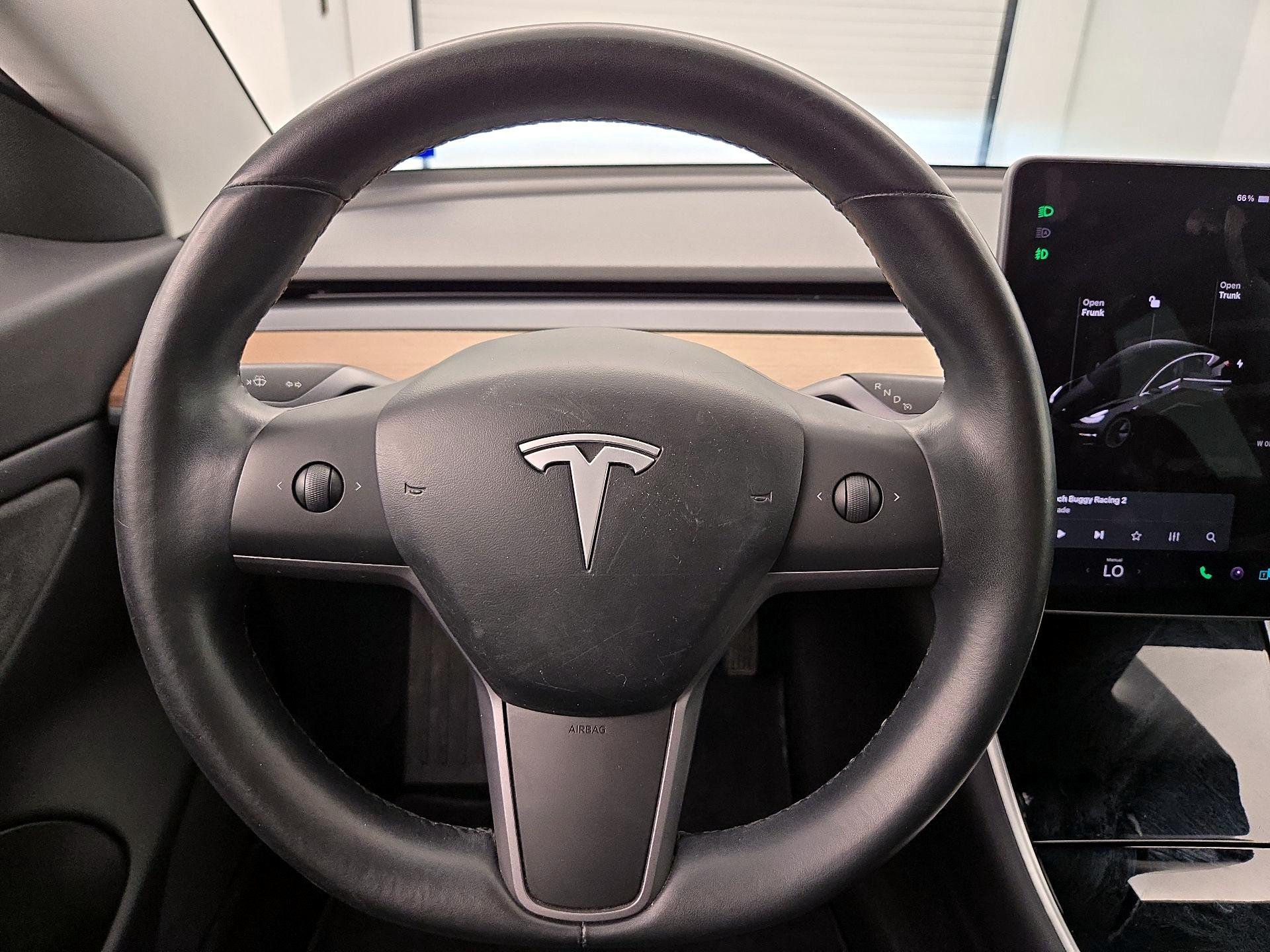 Thumbnail: 2018 Tesla Model 3 - 10