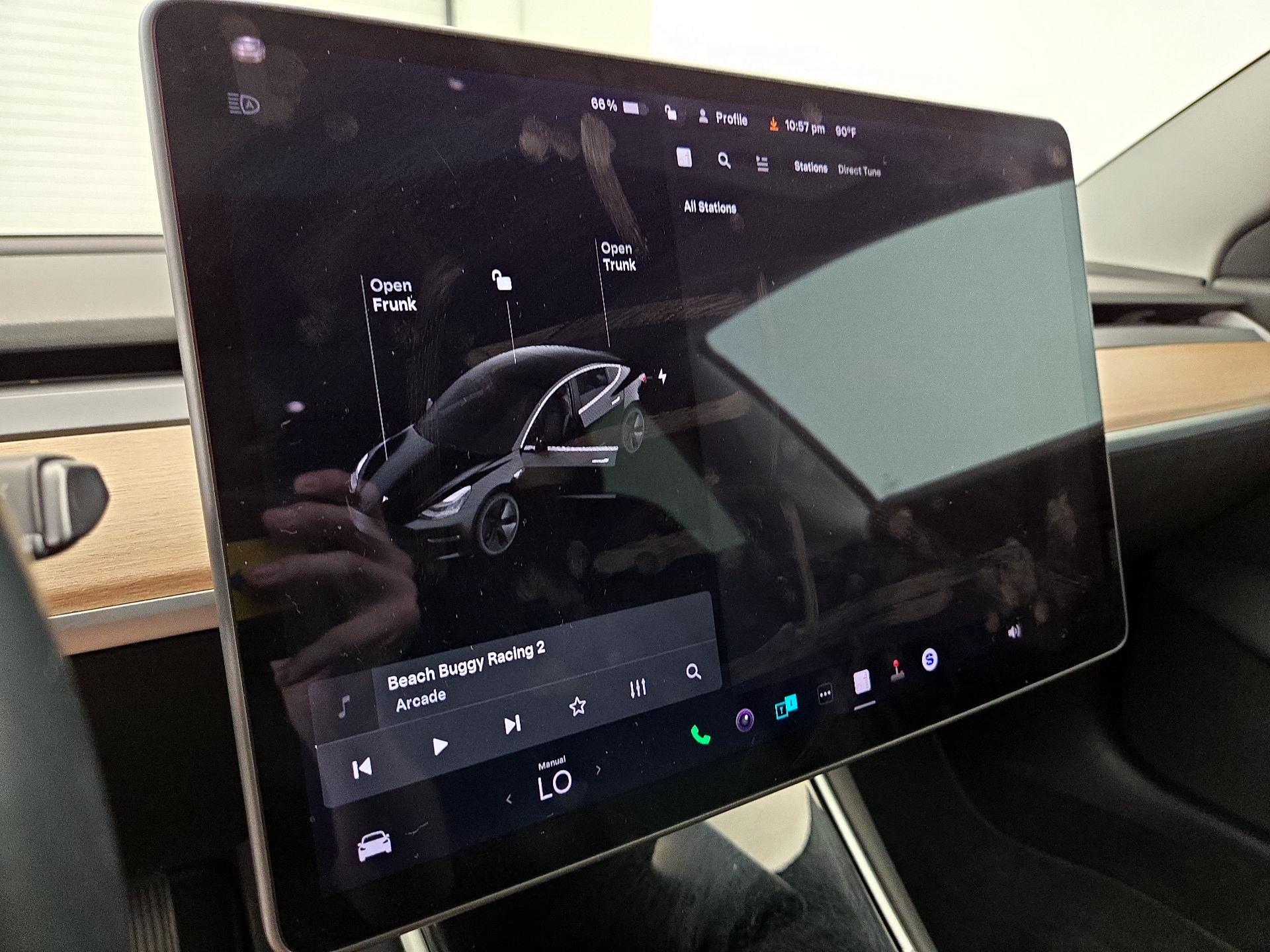 Thumbnail: 2018 Tesla Model 3 - 15