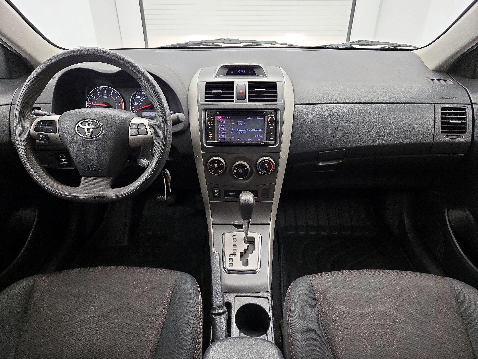 Thumbnail: 2013 Toyota Corolla - 9