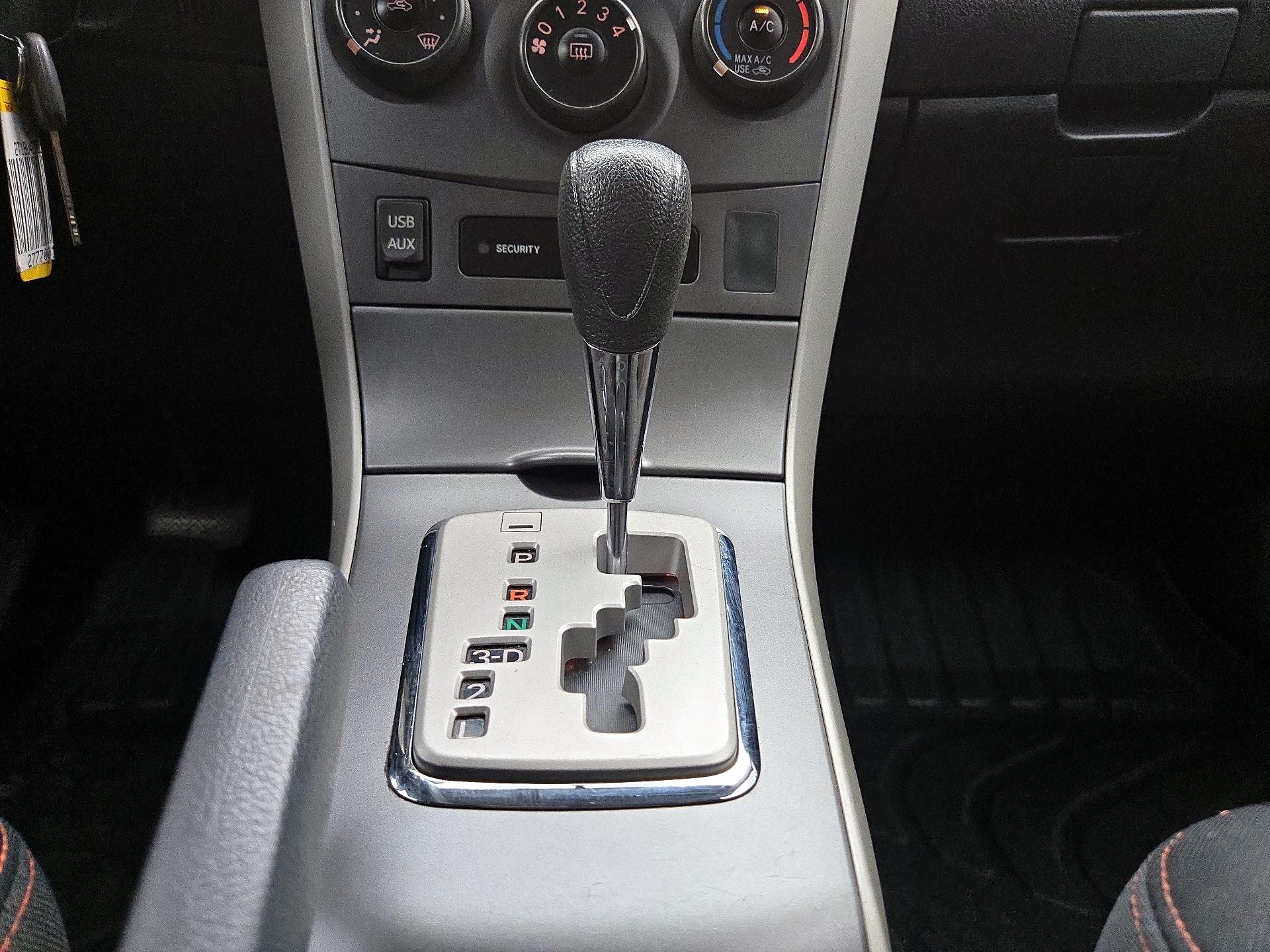 Thumbnail: 2013 Toyota Corolla - 17