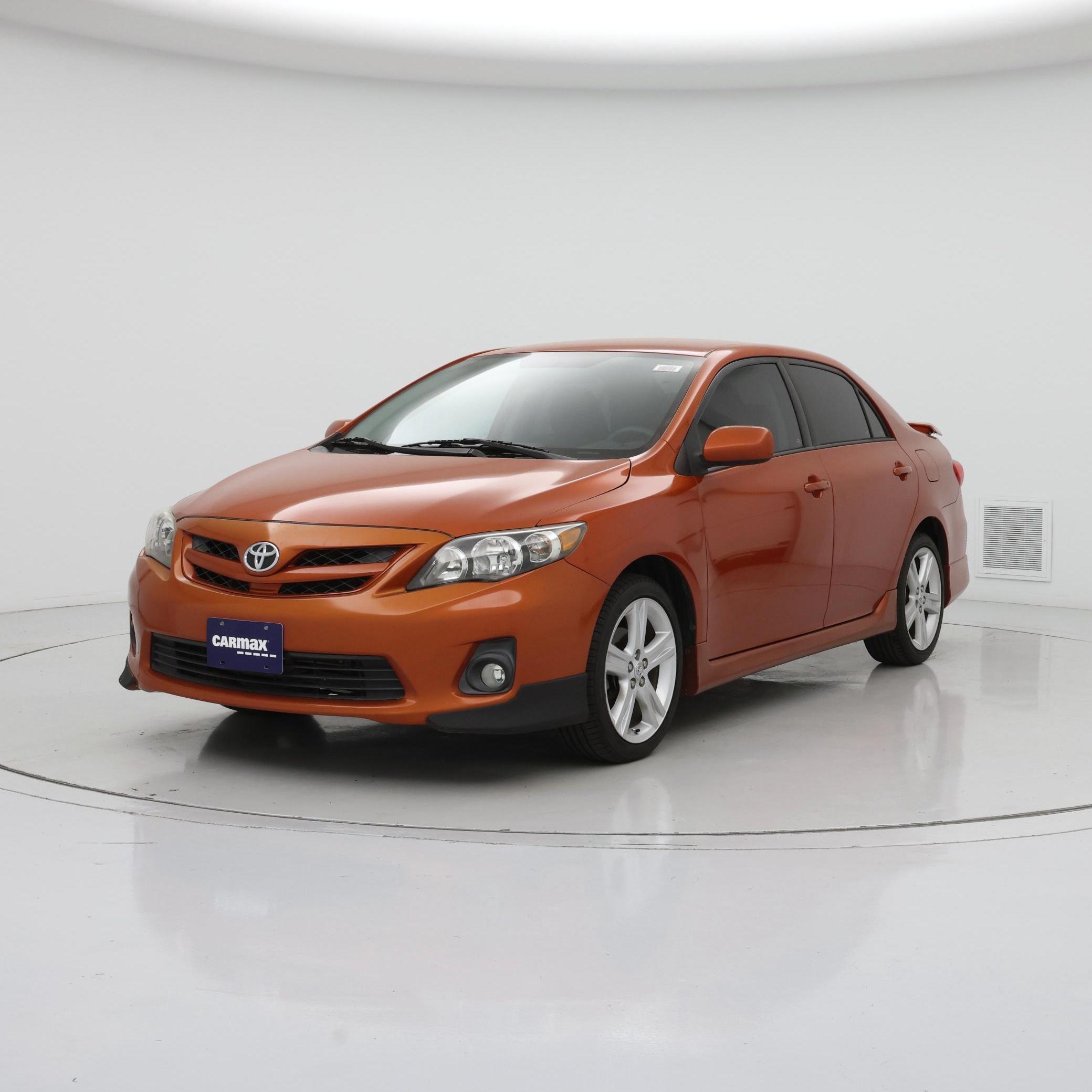 Thumbnail: 2013 Toyota Corolla - 4