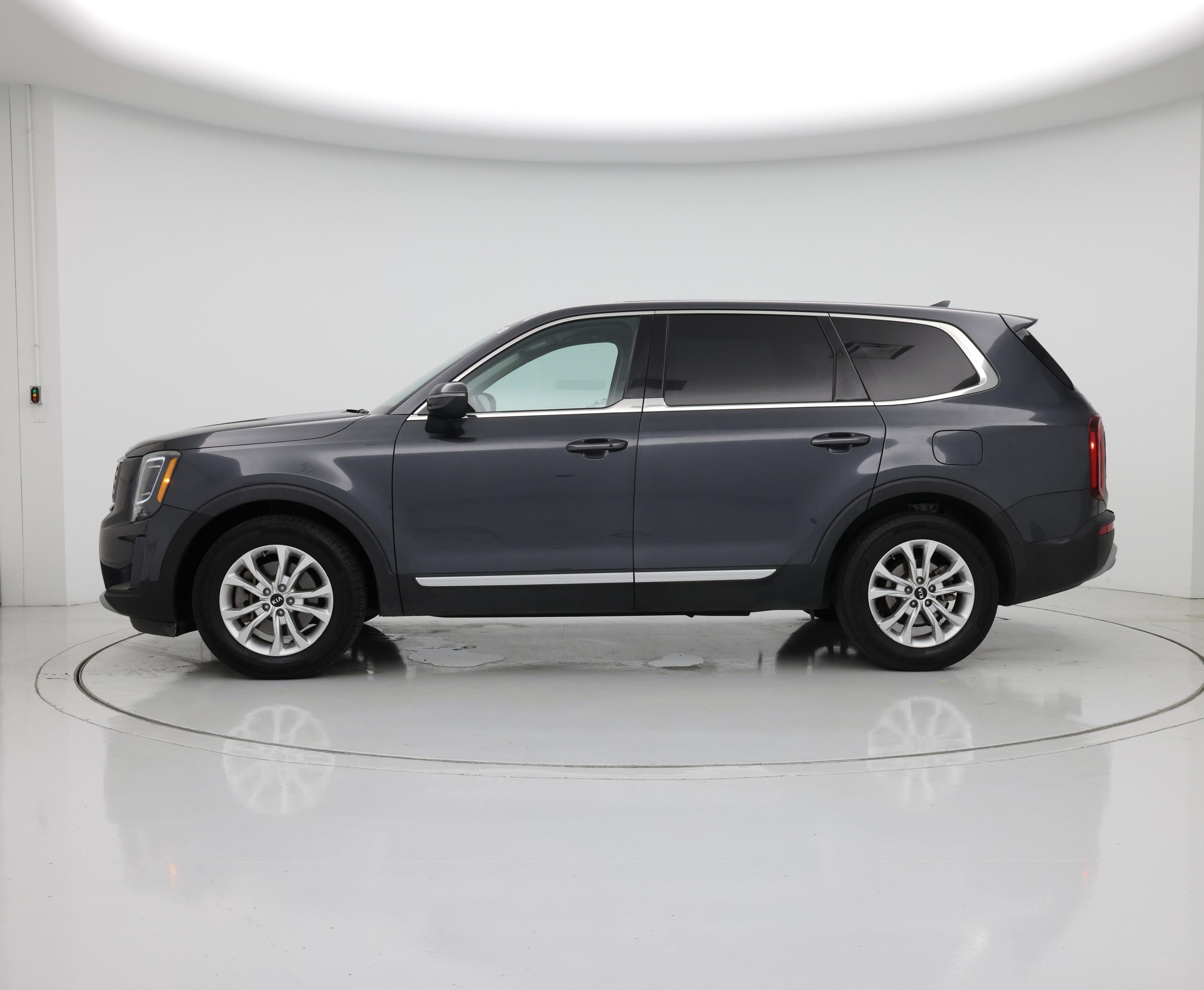 Thumbnail: 2020 Kia Telluride - 3