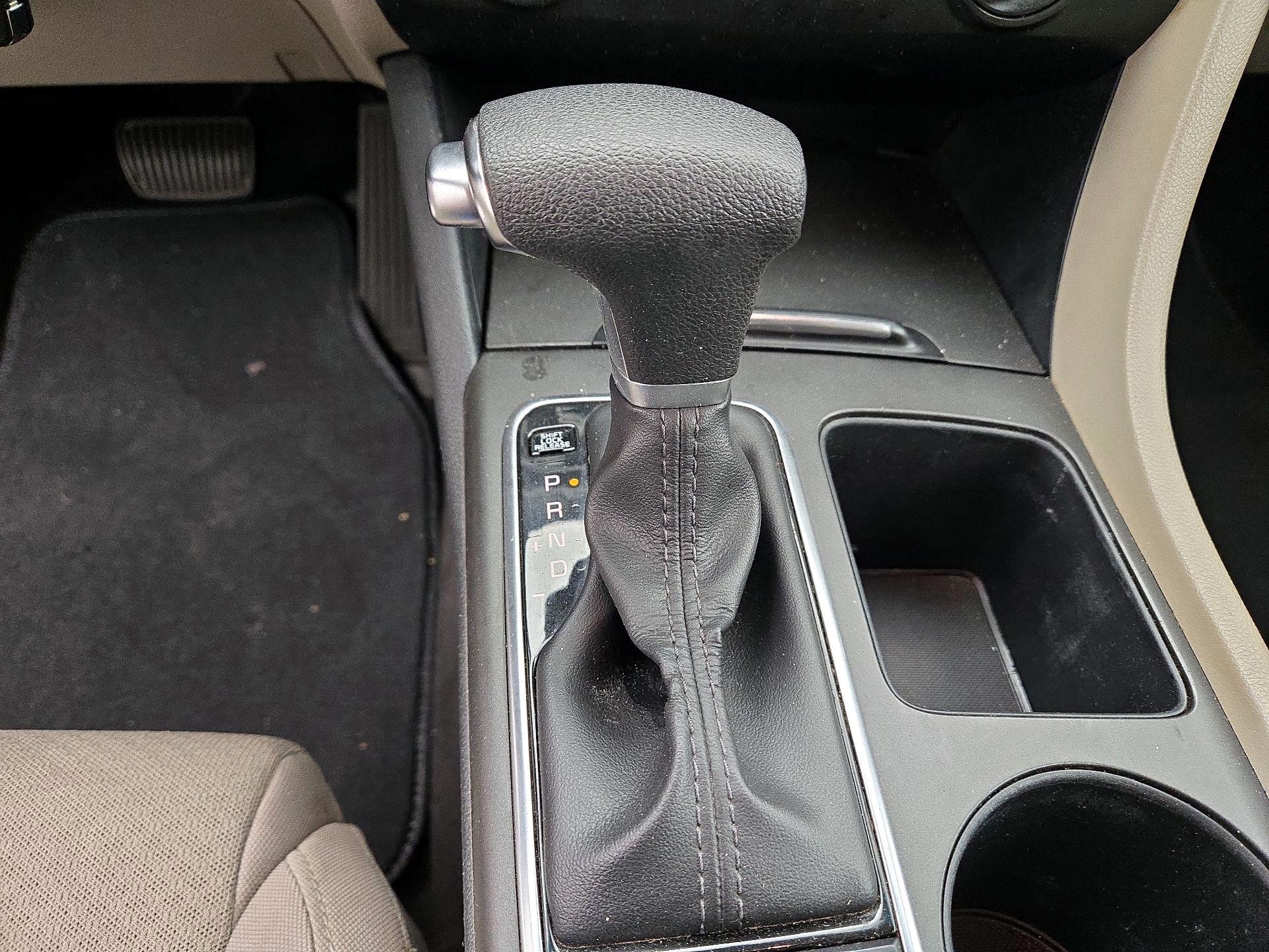 Thumbnail: 2018 Kia Optima - 17