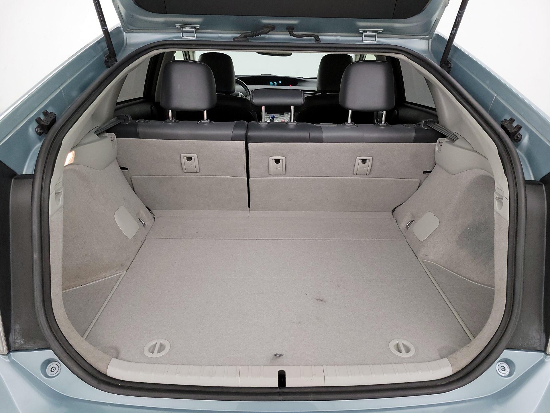 Thumbnail: 2014 Toyota Prius - 20