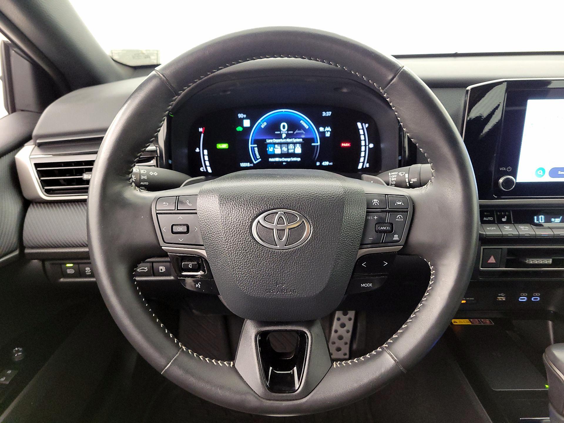 Thumbnail: 2025 Toyota Camry - 10