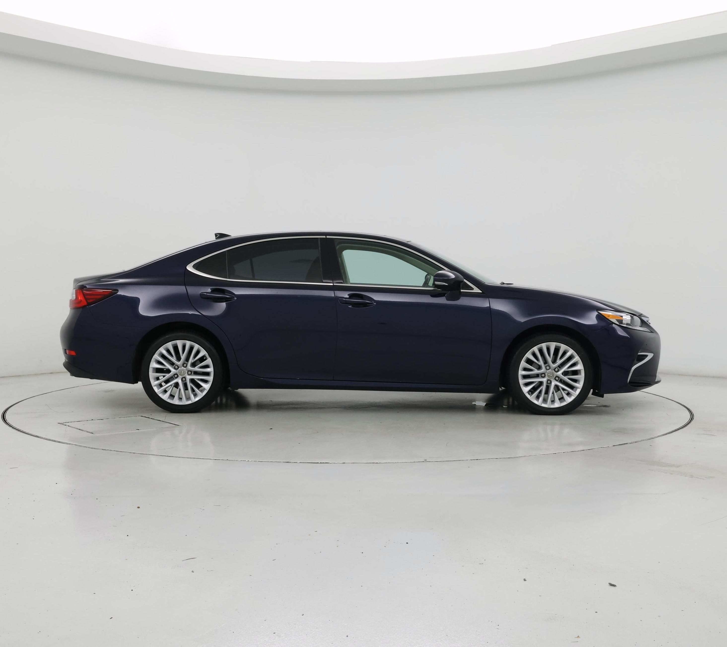 Thumbnail: 2018 Lexus ES - 7