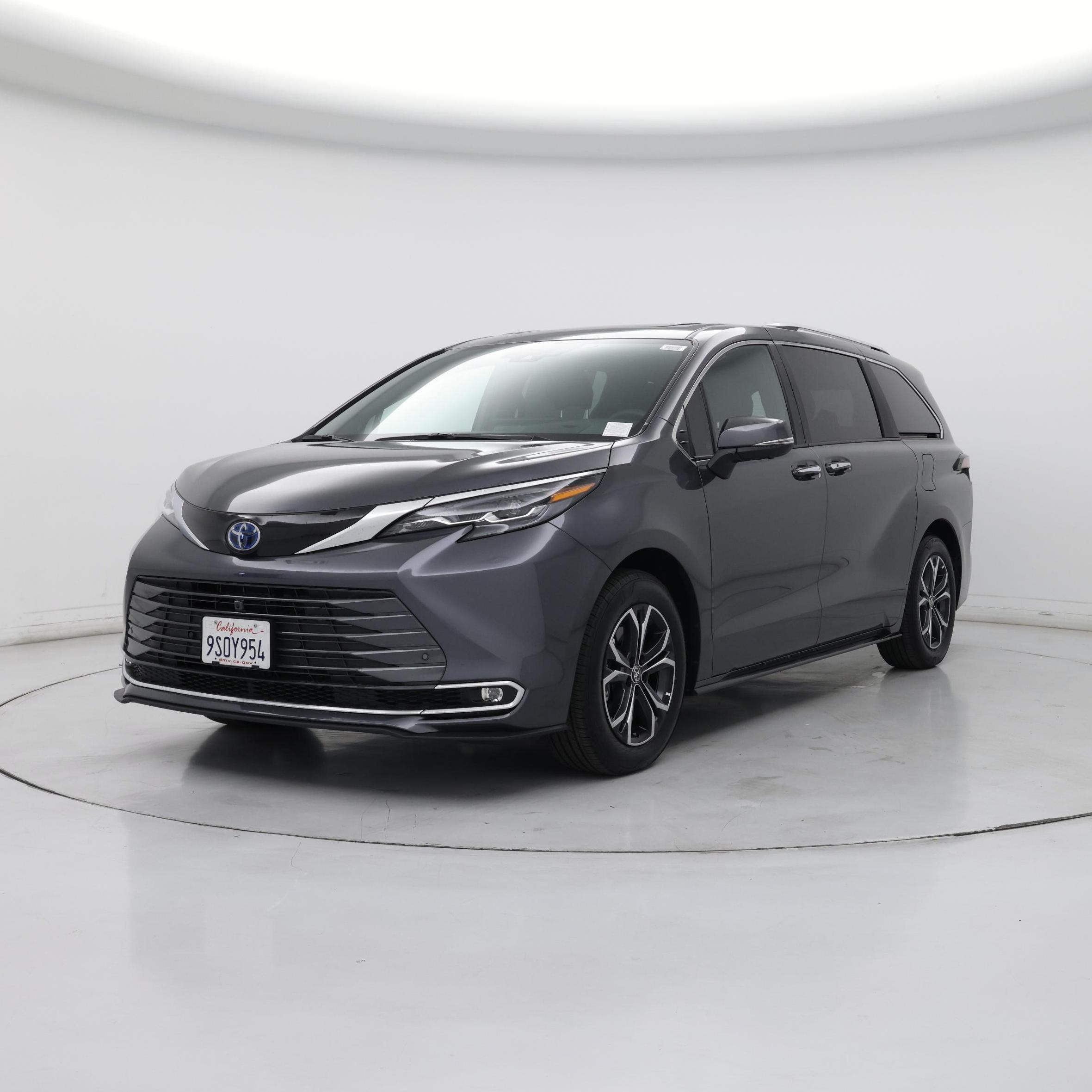 Thumbnail: 2025 Toyota Sienna - 4