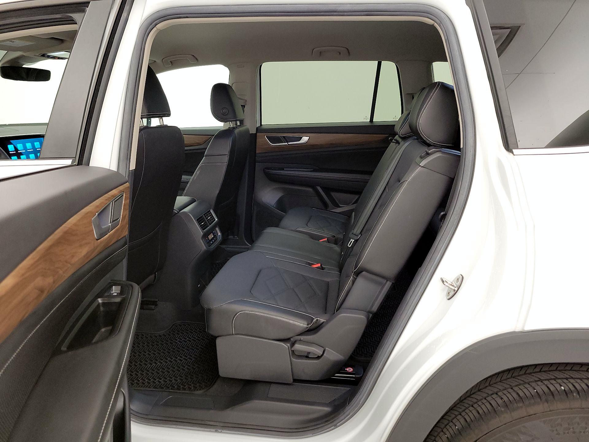 Thumbnail: 2024 Volkswagen Atlas - 18