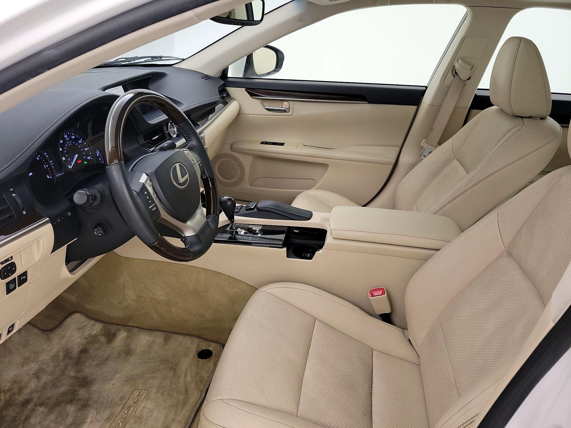 Thumbnail: 2014 Lexus ES - 11