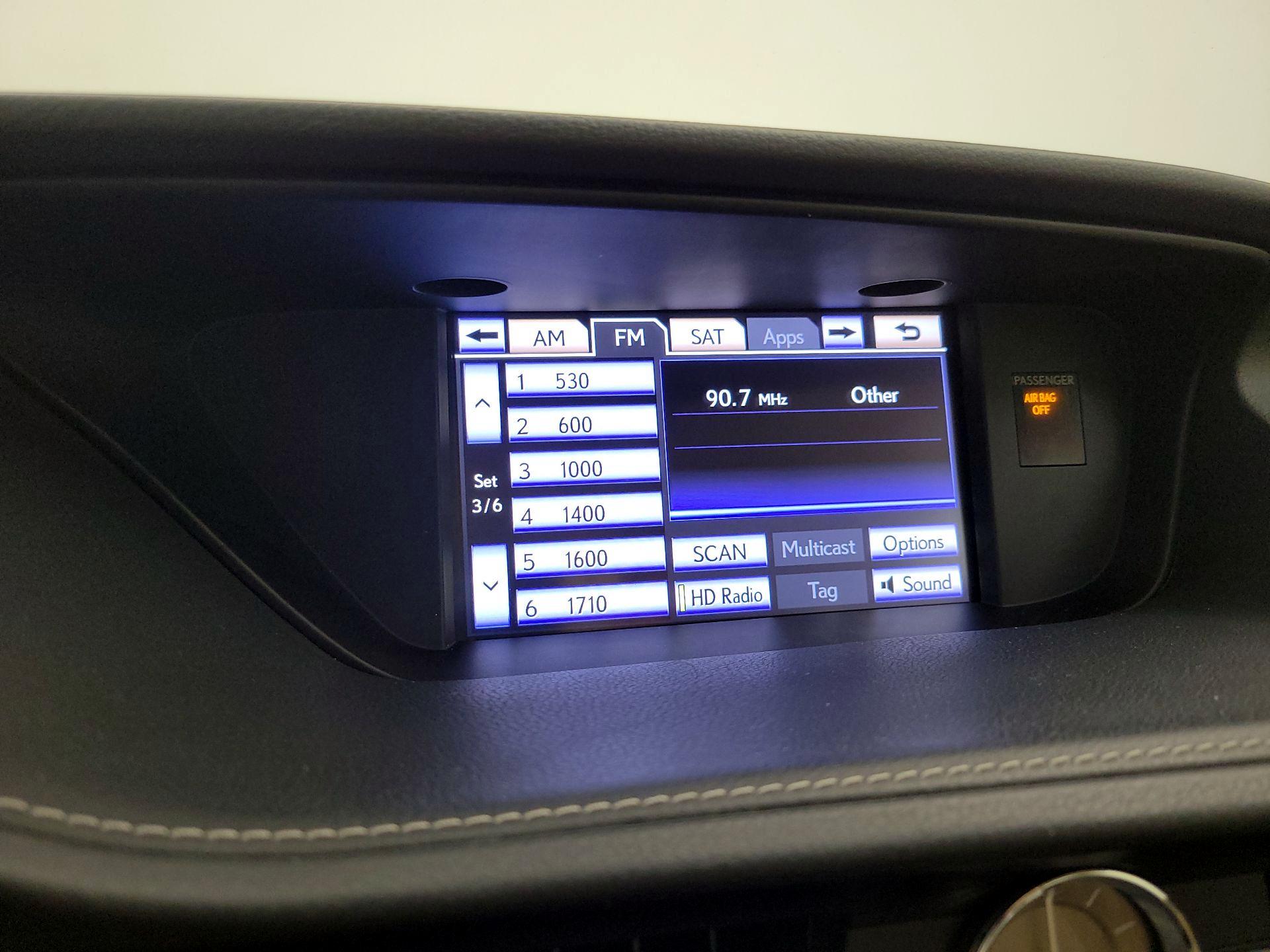 Thumbnail: 2014 Lexus ES - 16