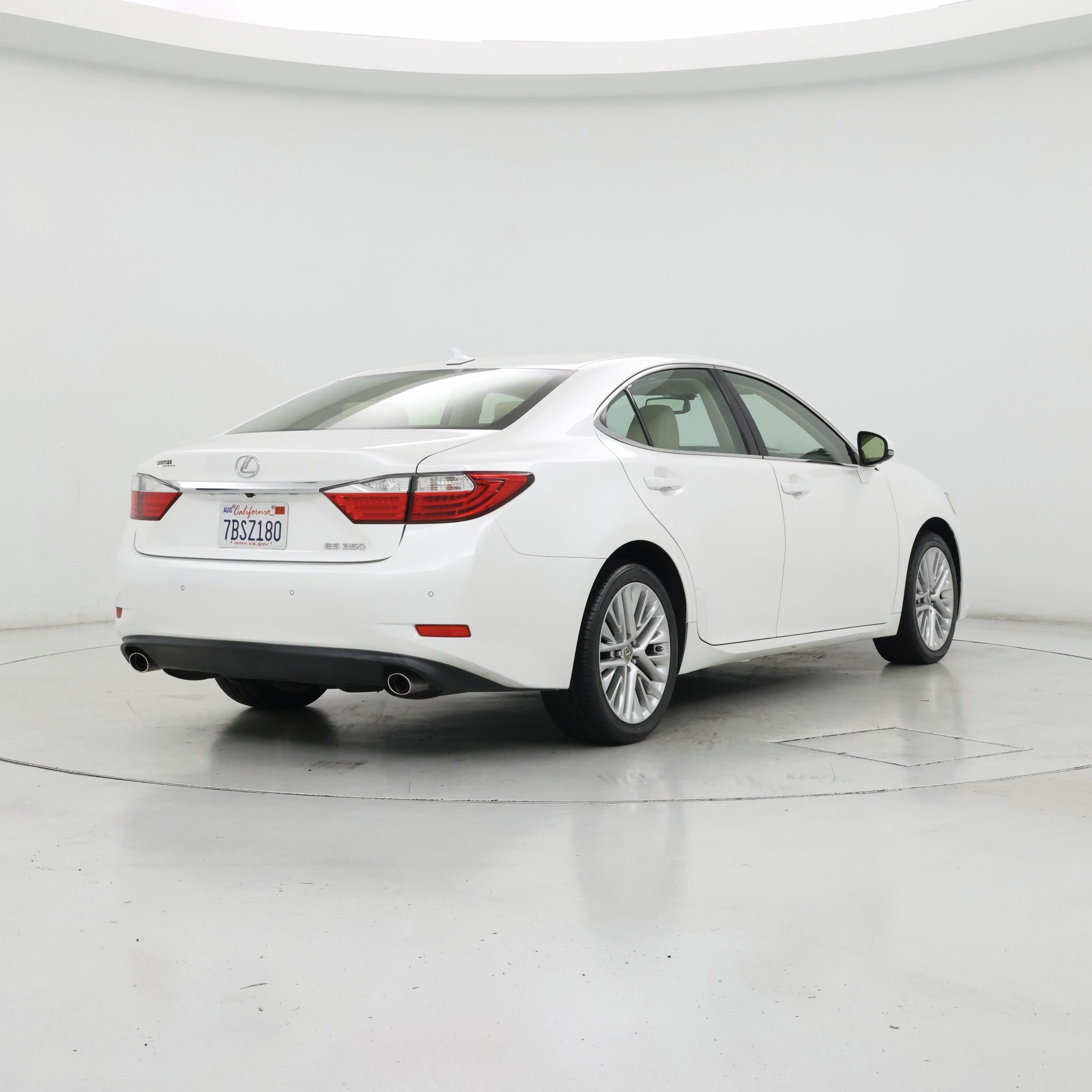 Thumbnail: 2014 Lexus ES - 8