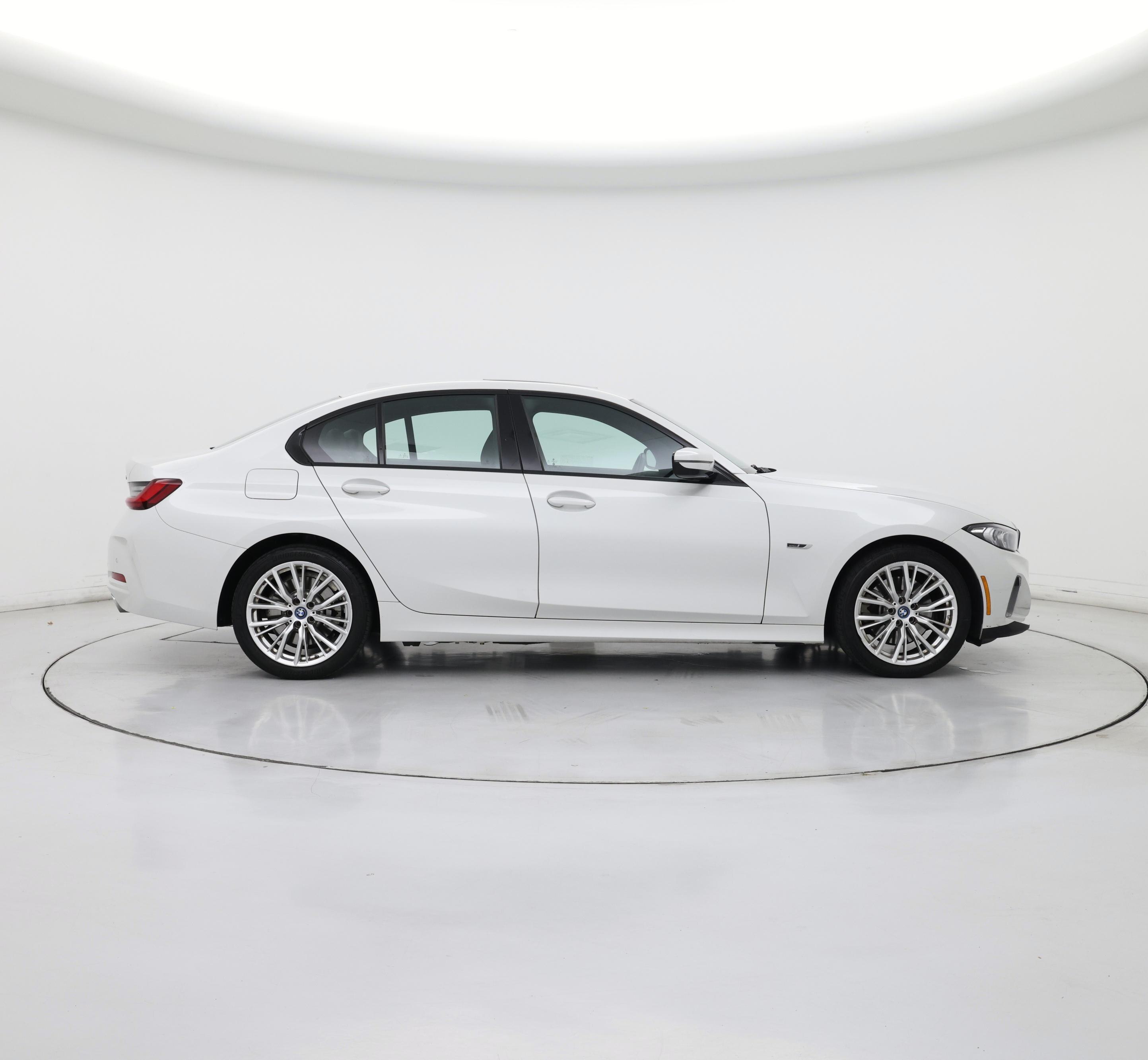 Thumbnail: 2023 BMW 3 Series - 7