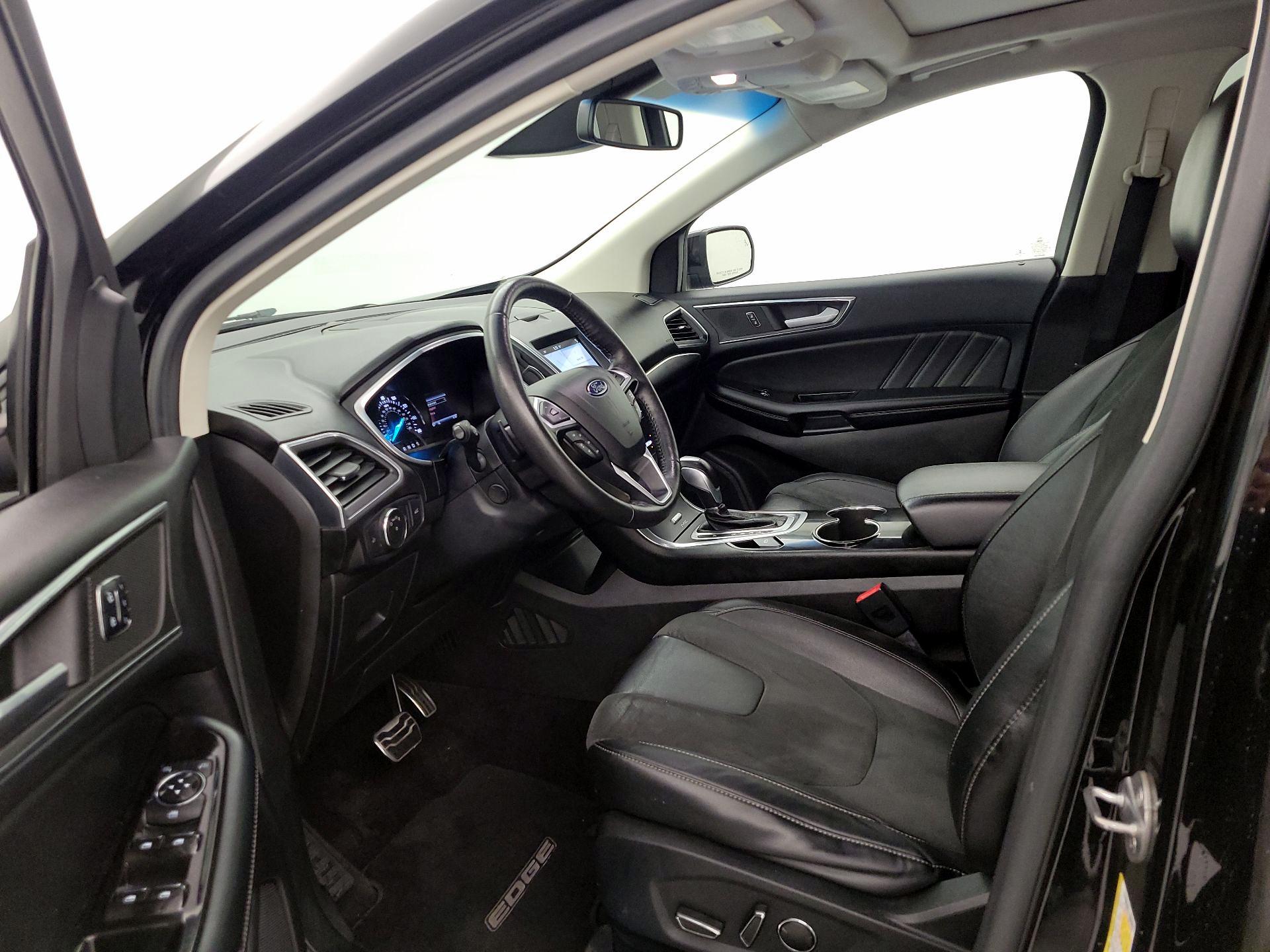 Thumbnail: 2016 Ford Edge - 11